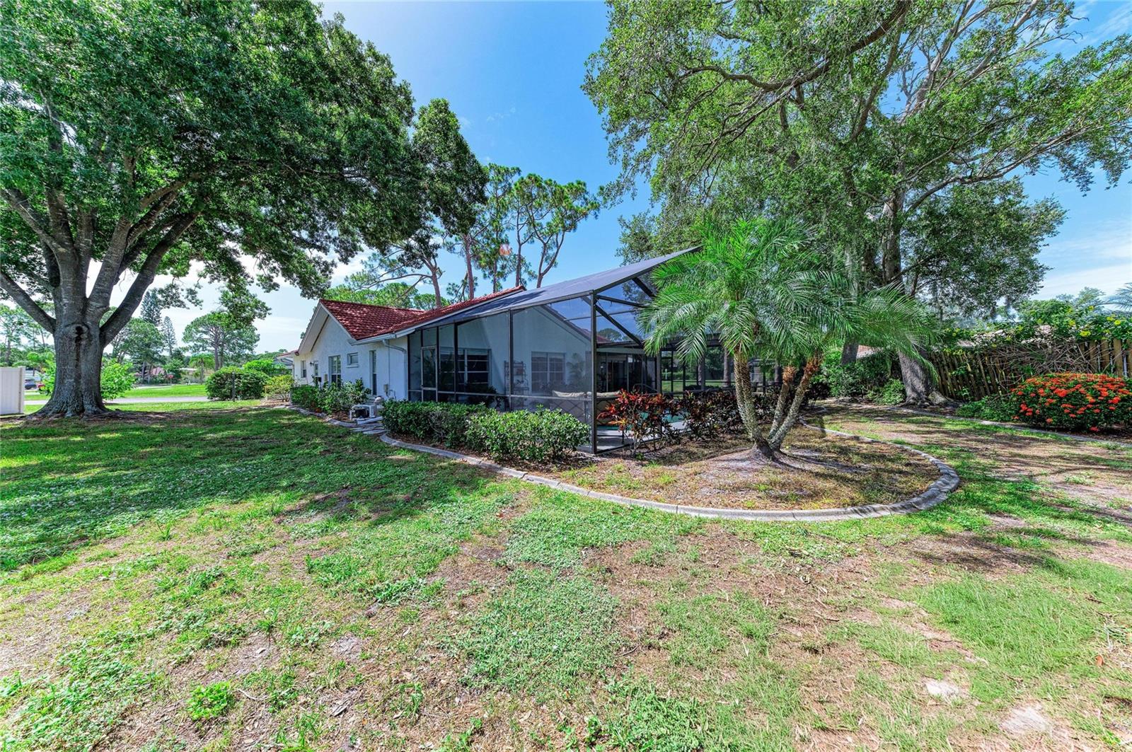 3980 Lemonwood Dr, Sarasota, FL 34232 — photo 19 of 100