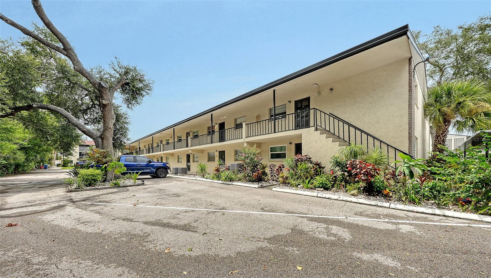 2260 Stickney Point Rd #324, Sarasota, FL 34231 — photo 1 of 29