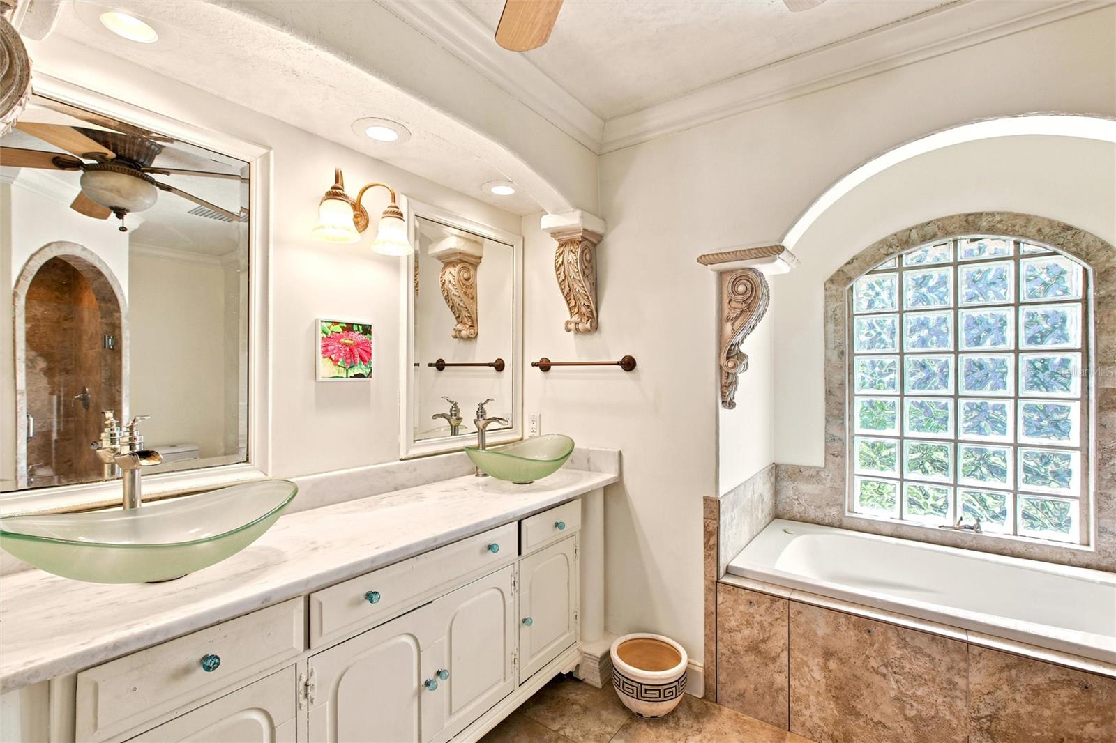 652 N Elm St, Englewood, FL 34223 — photo 17 of 49