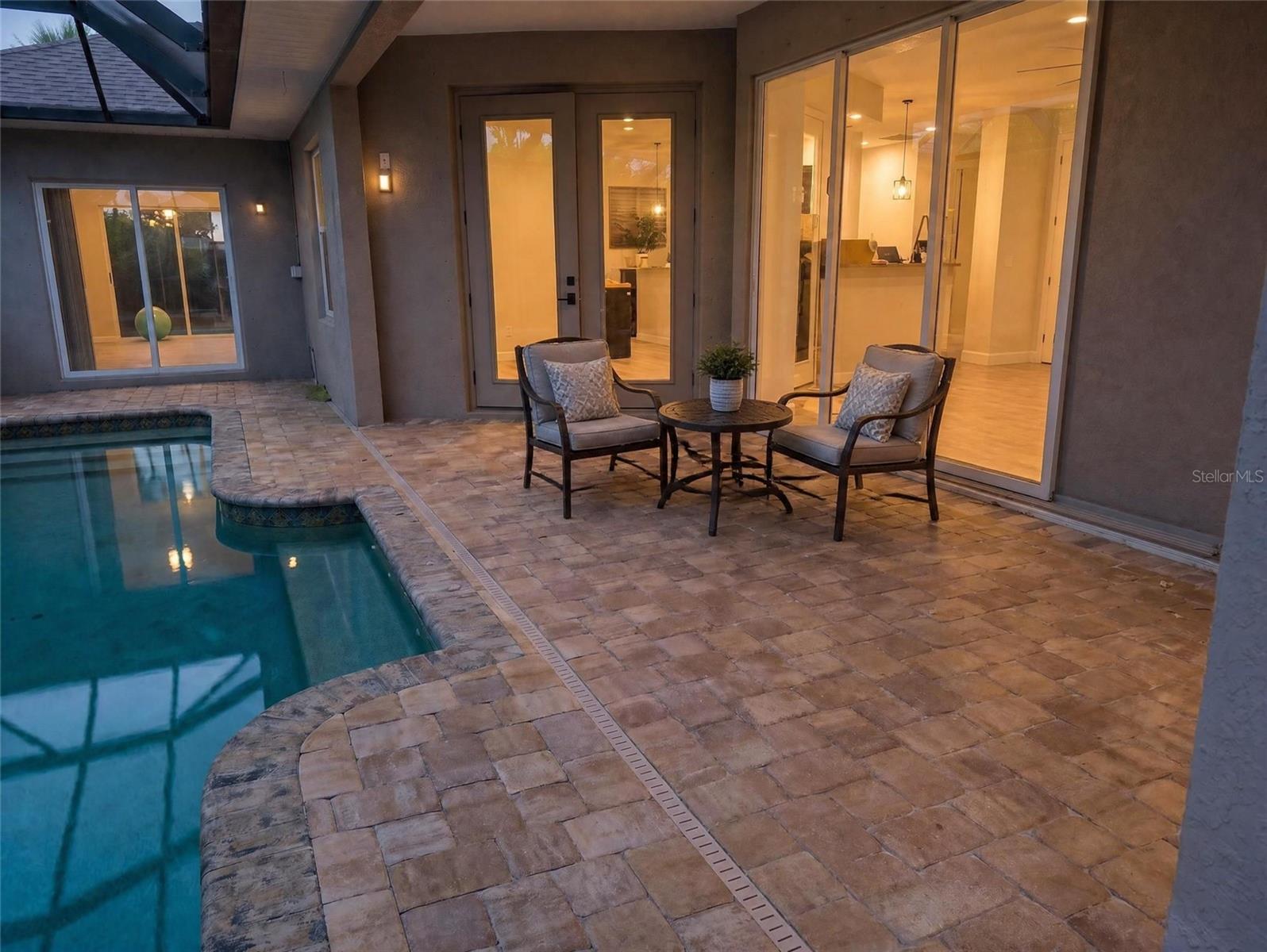 935 Linden Rd, Venice, FL 34293 — photo 14 of 19