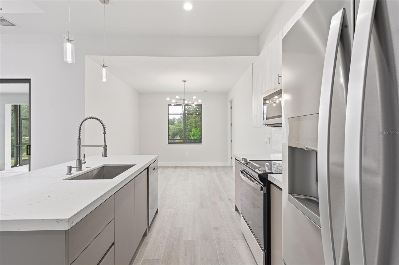 Open Kitchen for Everyday Living and Entertaining