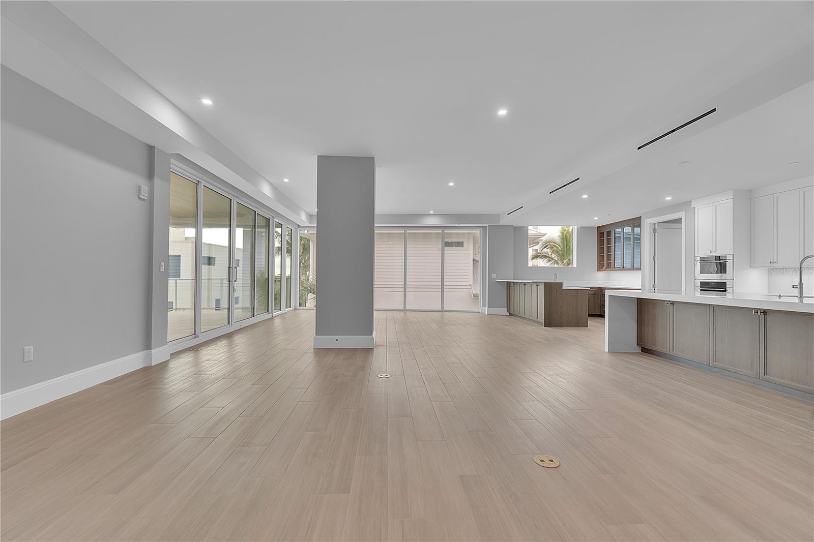 Large Floor Plan