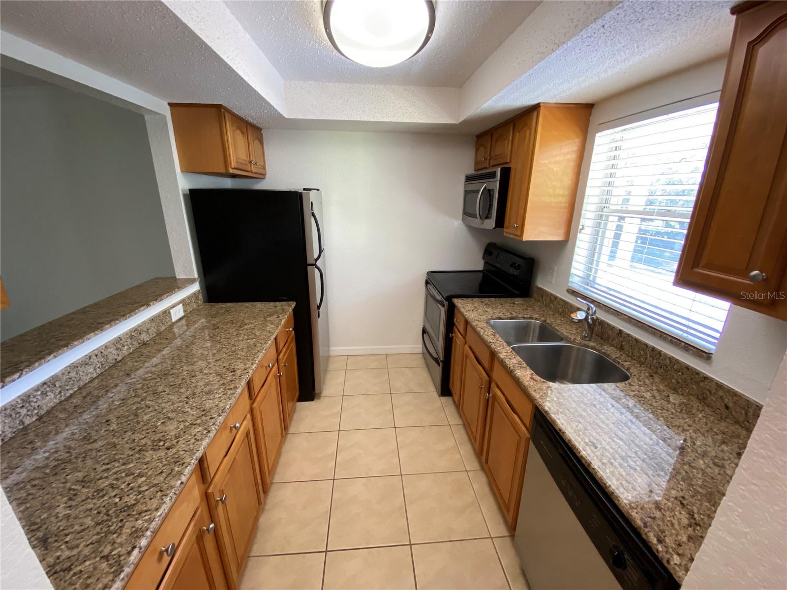 972 la Costa Cir #8, Sarasota, FL 34237 — photo 5 of 26