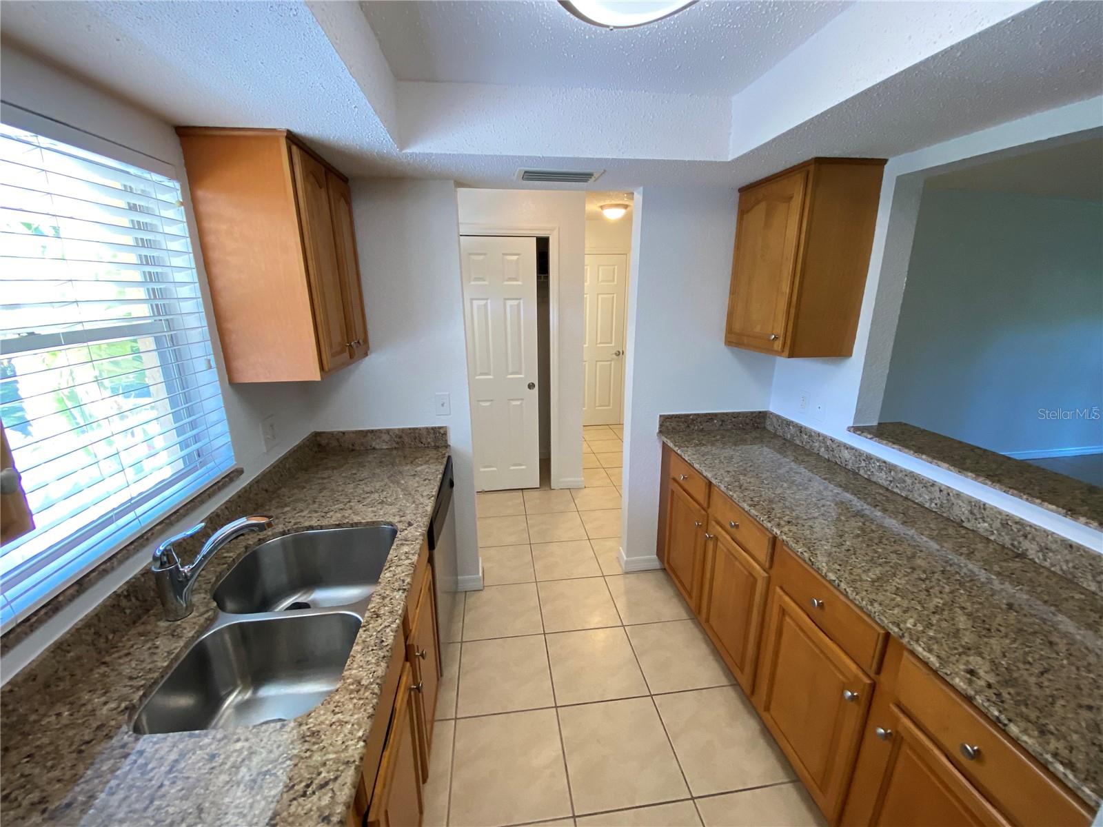 972 la Costa Cir #8, Sarasota, FL 34237 — photo 6 of 26