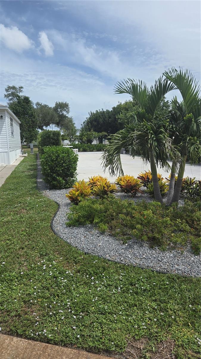 237 Bainbridge Dr