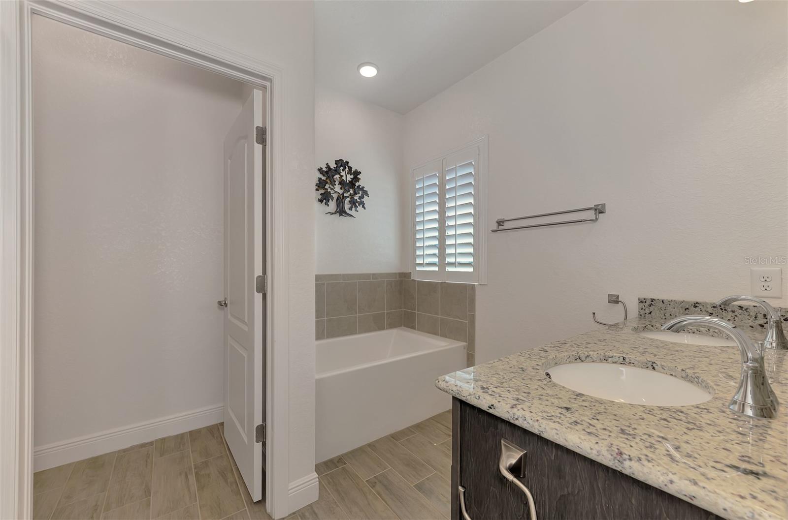 2705 Lamkin Rd, North Port, FL 34288 — photo 38 of 79