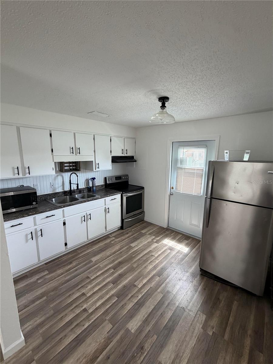 11748 Oceanspray Blvd, Englewood, FL 34224 — photo 12 of 21