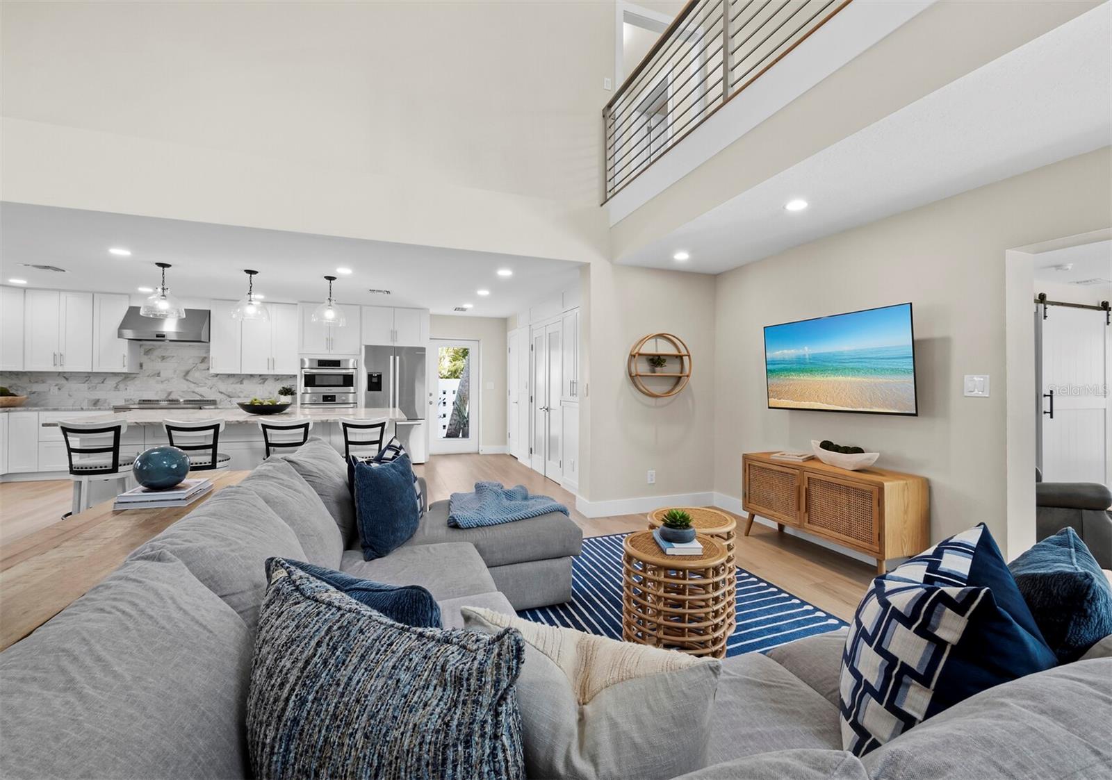 430 Island Cir, Sarasota, FL 34242 — photo 14 of 61
