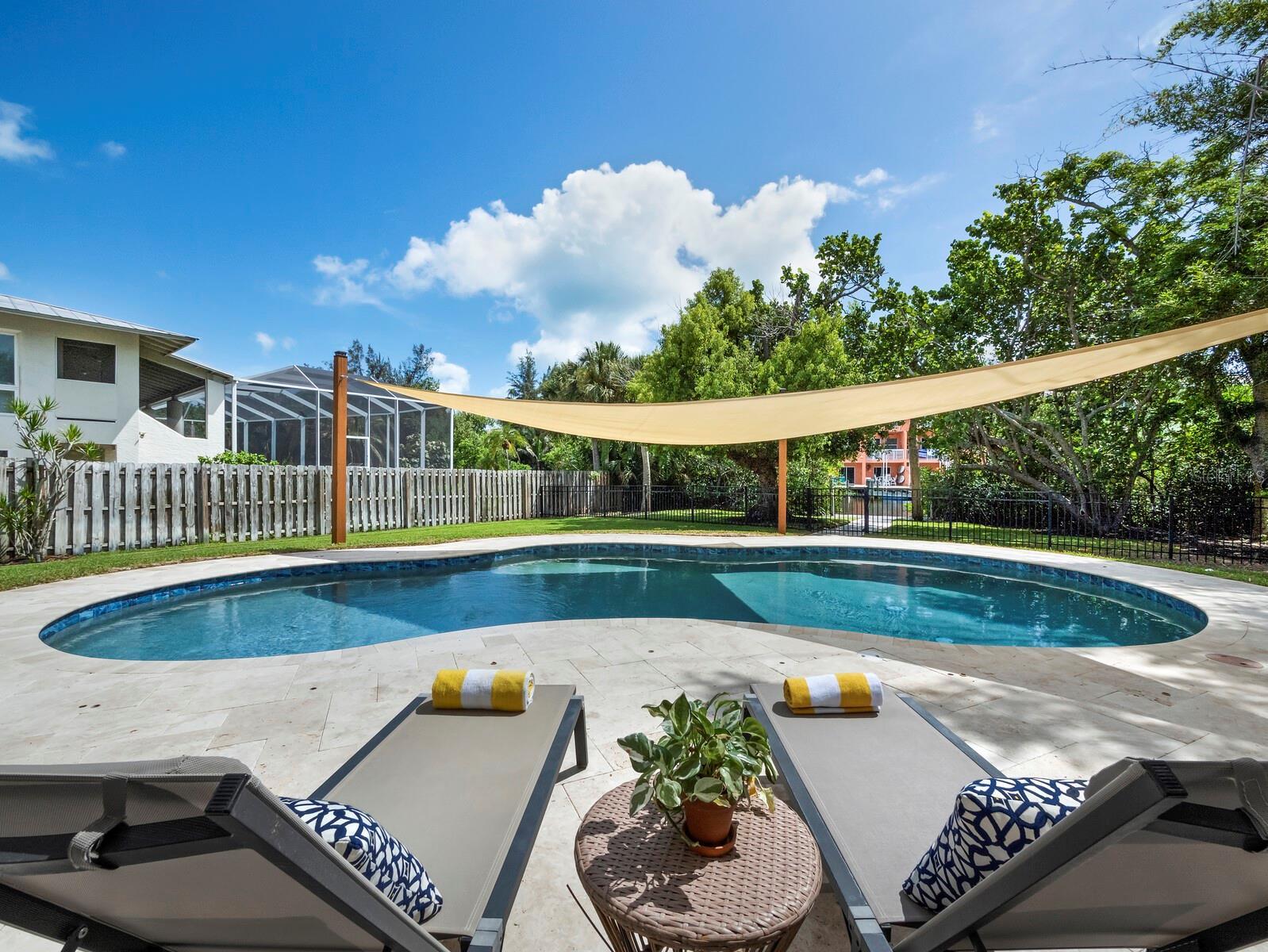 430 Island Cir, Sarasota, FL 34242 — photo 35 of 61