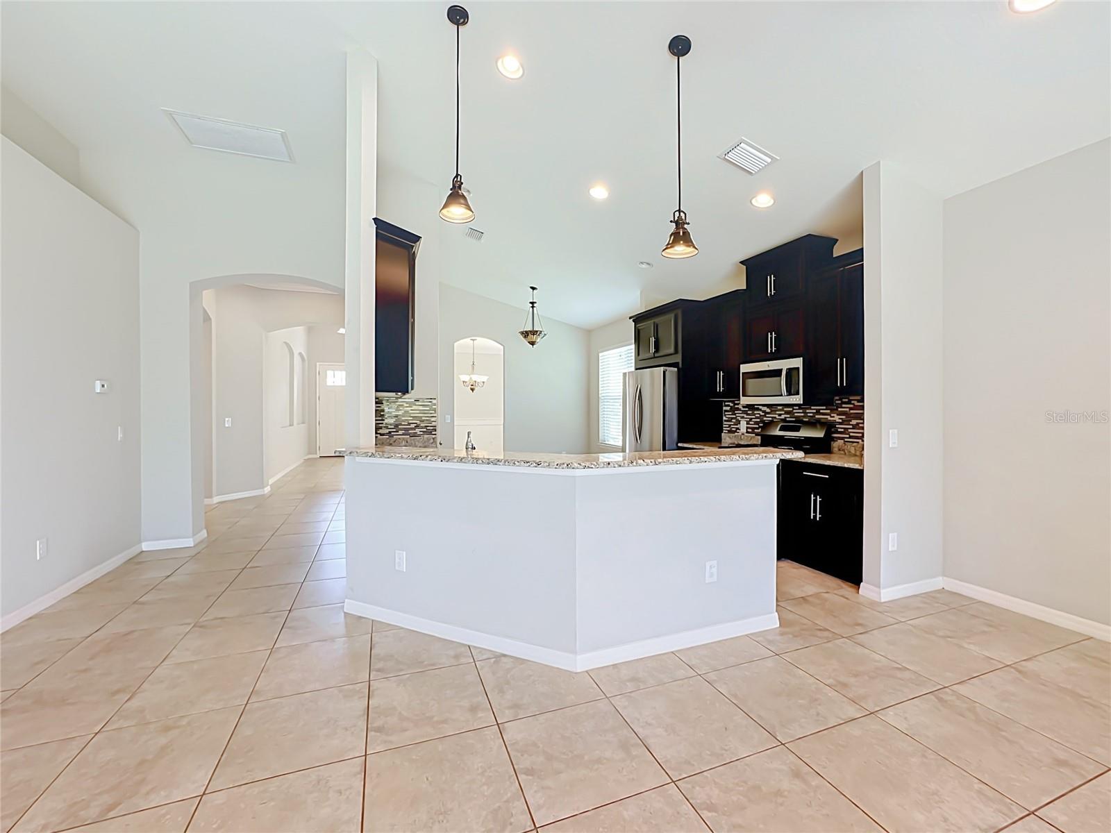 5766 Maypop Cir, Sarasota, FL 34238 — photo 18 of 60