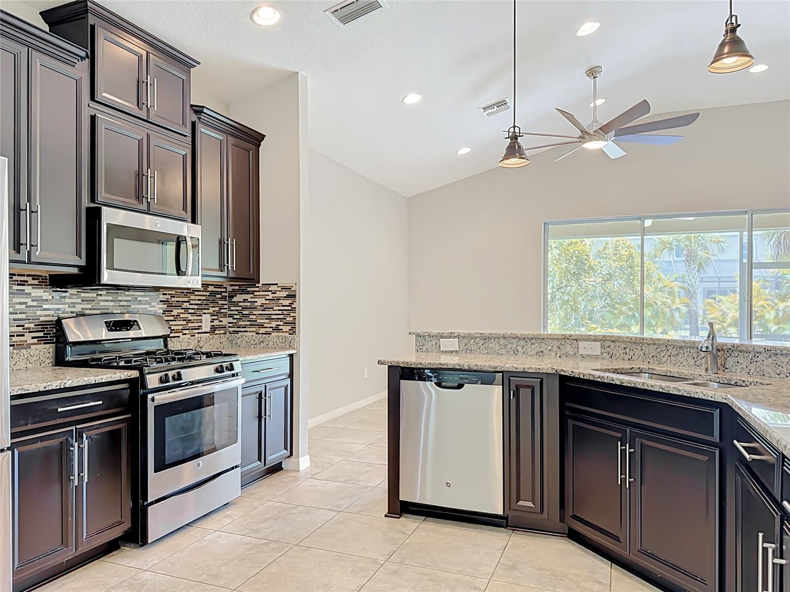5766 Maypop Cir, Sarasota, FL 34238 — photo 22 of 60