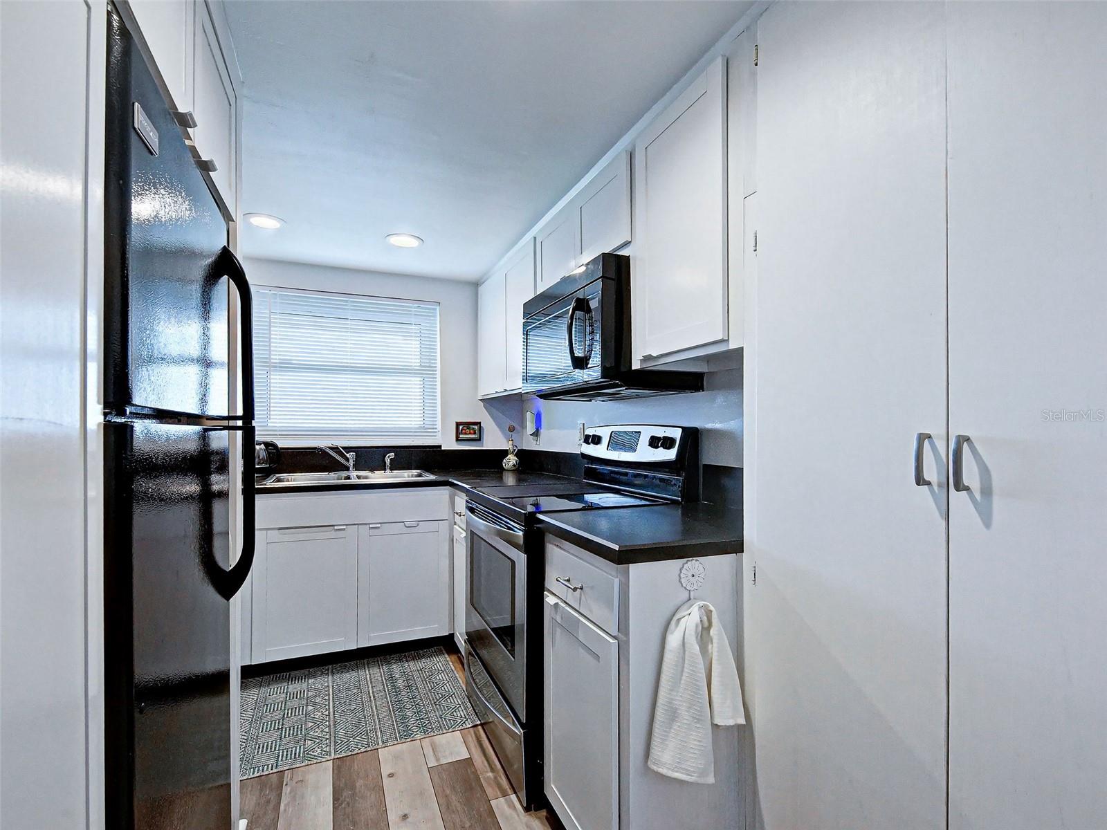633 Alhambra Rd #1006, Venice, FL 34285 — photo 18 of 55