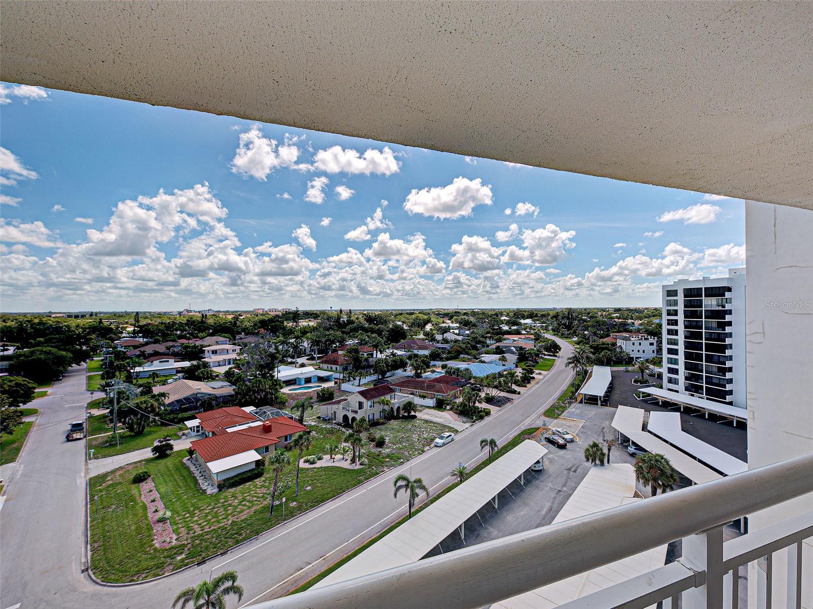 CITY VIEWS FROM THE FRONT OF THE CONDO