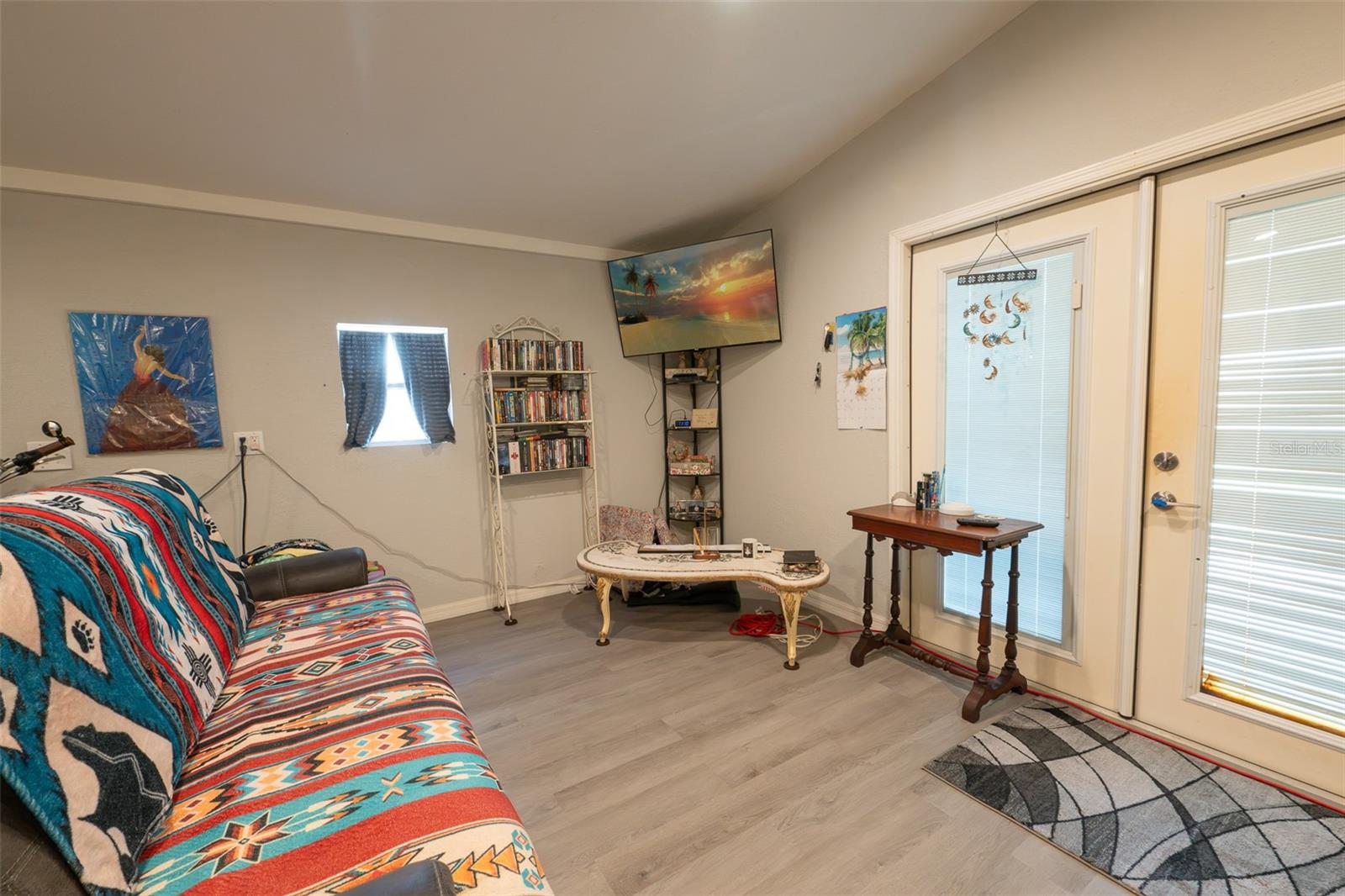Interior Detached Studio Apartment