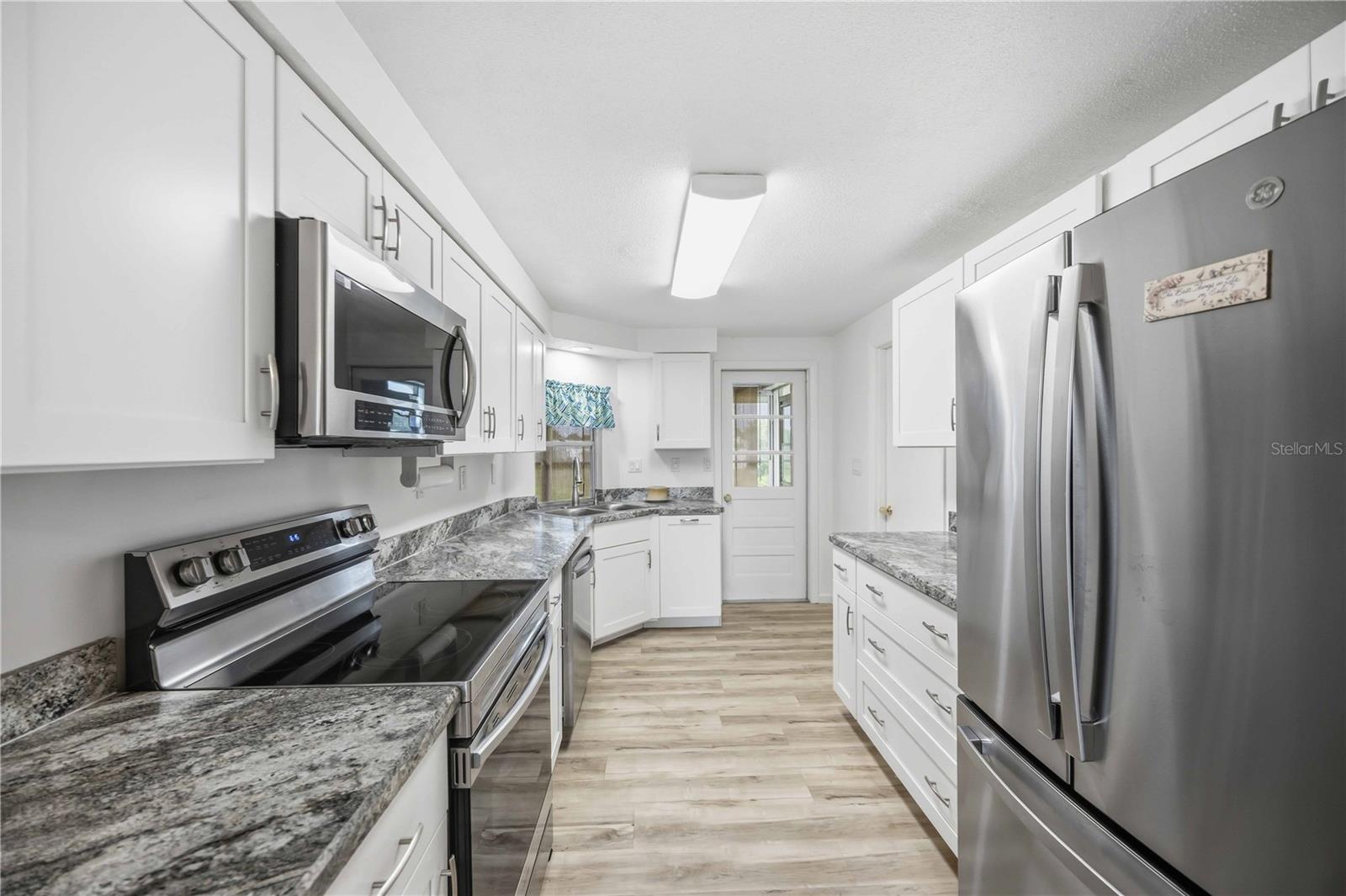 3249 Sunrise Trl, Port Charlotte, FL 33952 — photo 11 of 38
