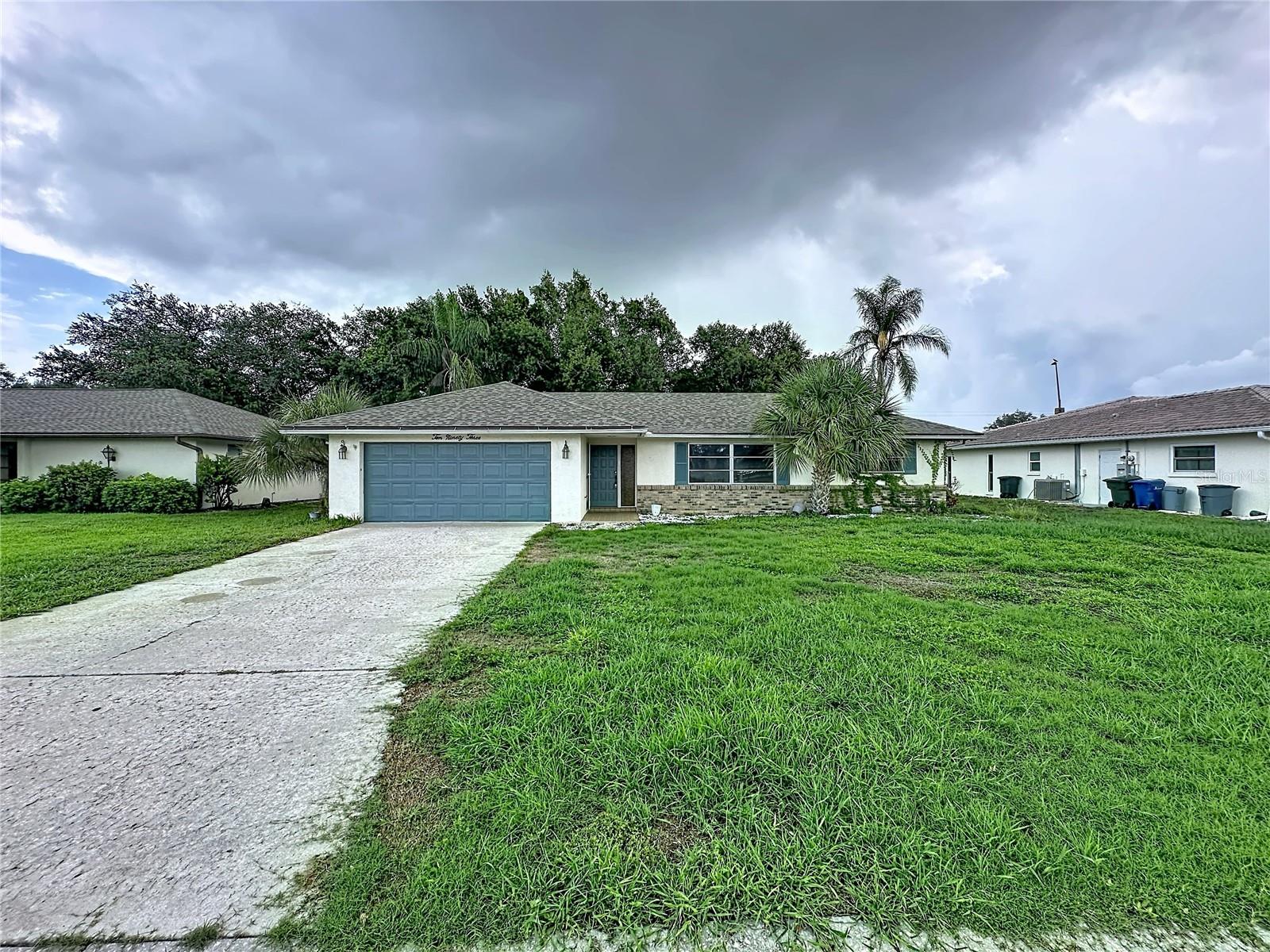 1093 N Cypress Point Dr, Venice, FL 34293 — photo 2 of 33