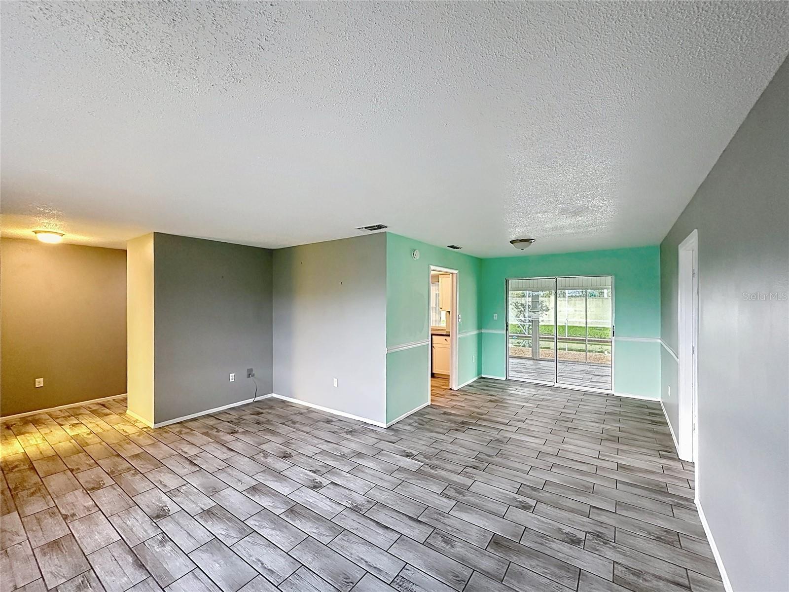 1093 N Cypress Point Dr, Venice, FL 34293 — photo 14 of 33