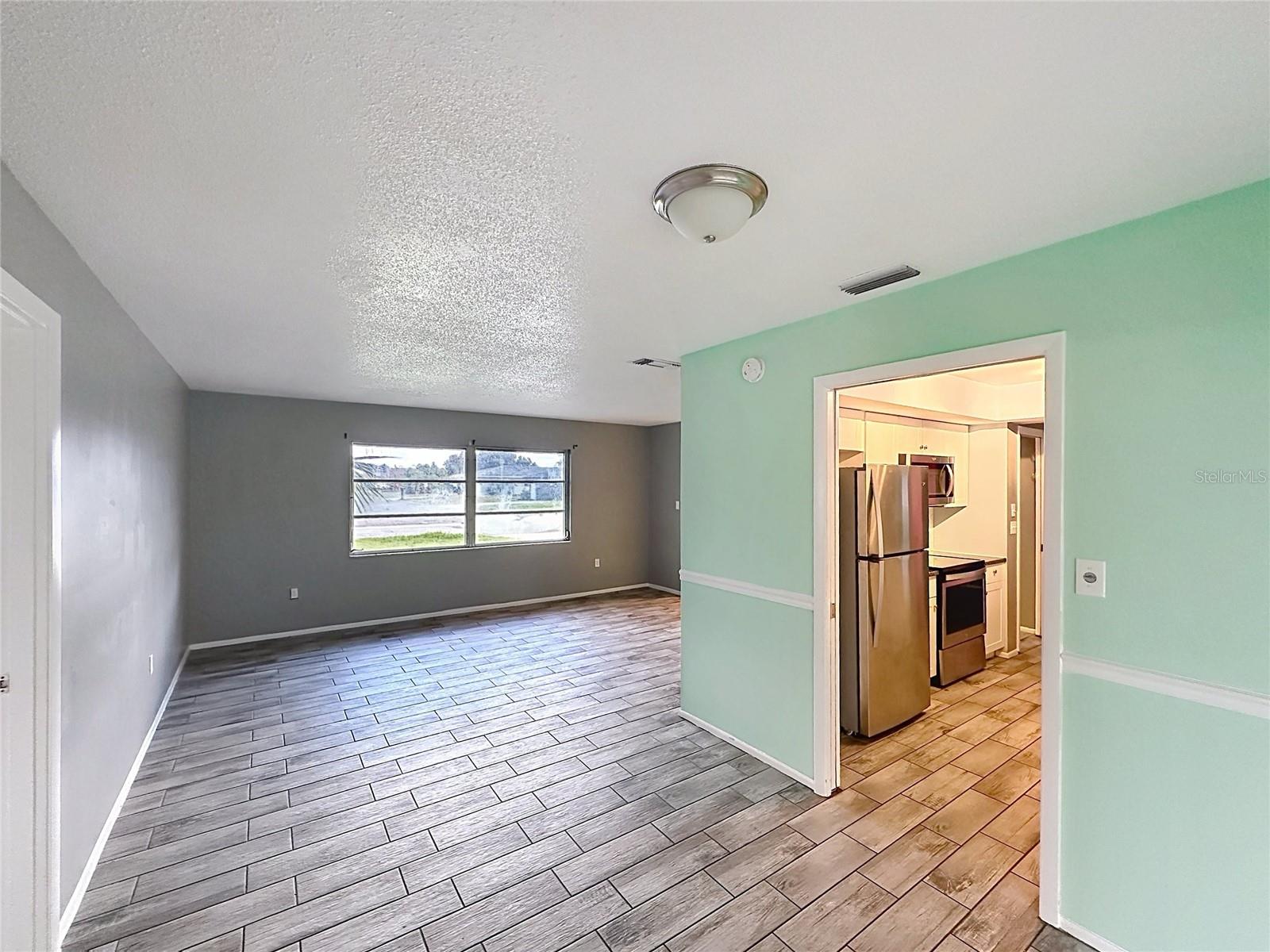 1093 N Cypress Point Dr, Venice, FL 34293 — photo 15 of 33