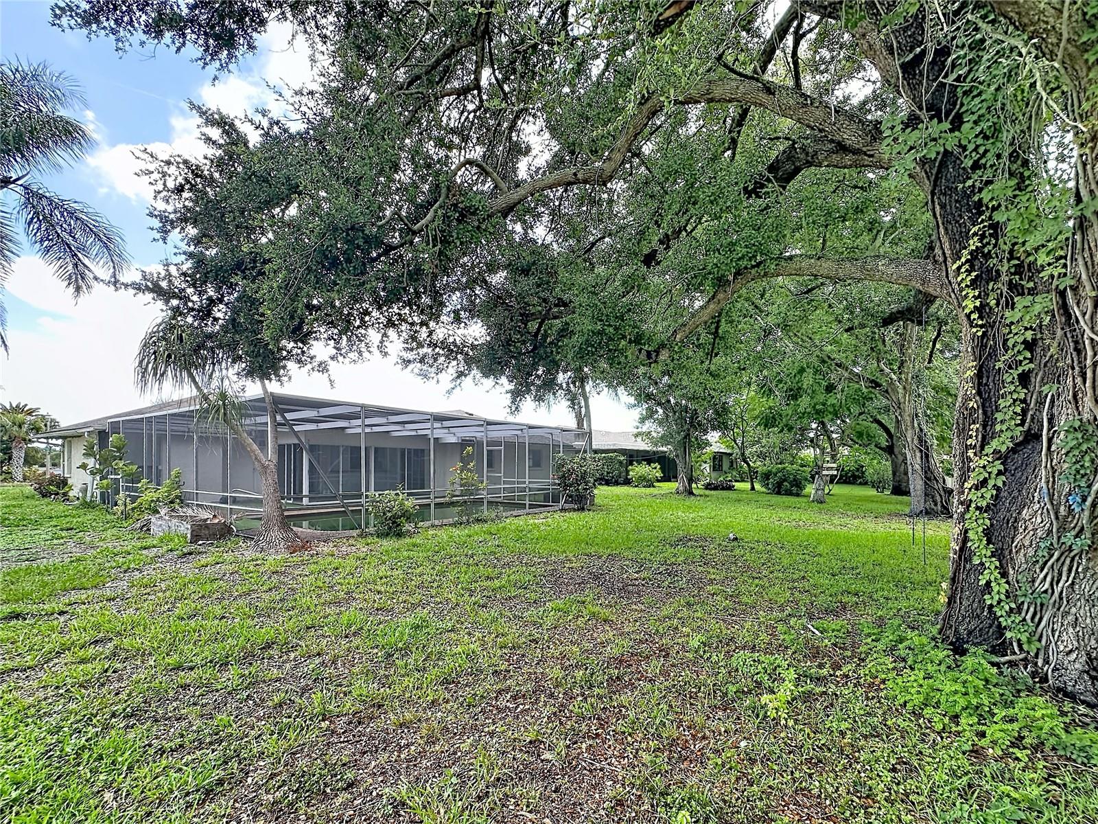 1093 N Cypress Point Dr, Venice, FL 34293 — photo 31 of 33