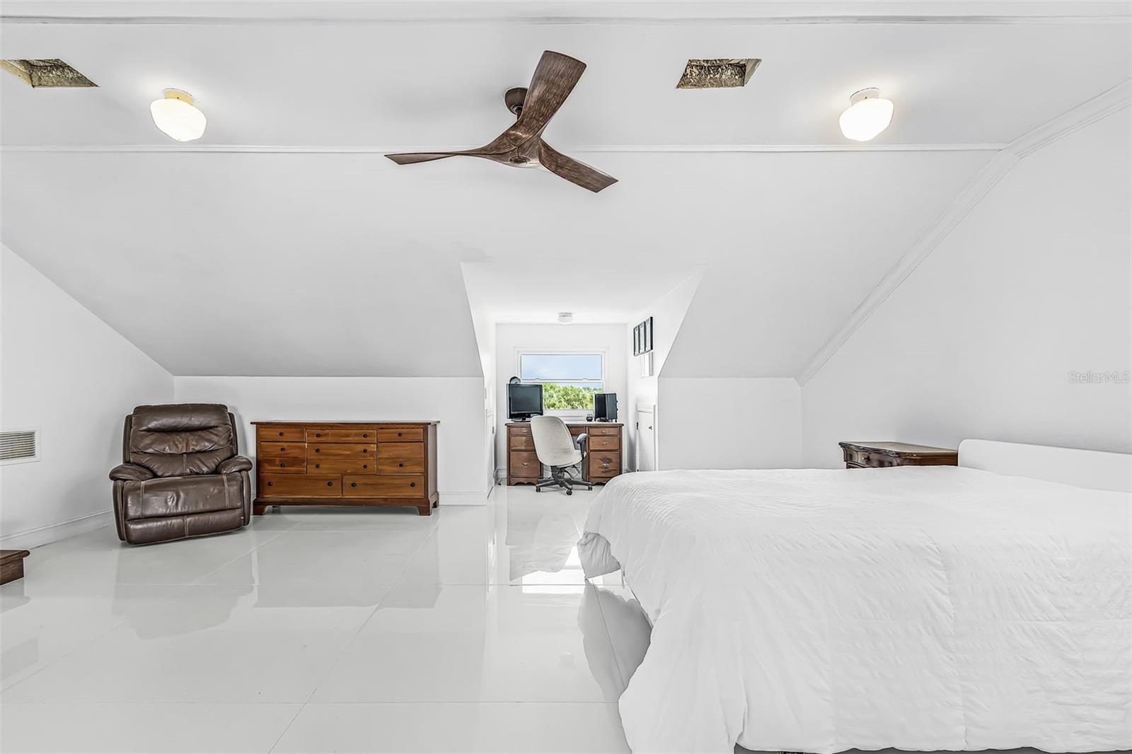 Sencond-floor bedroom overlooking the canal