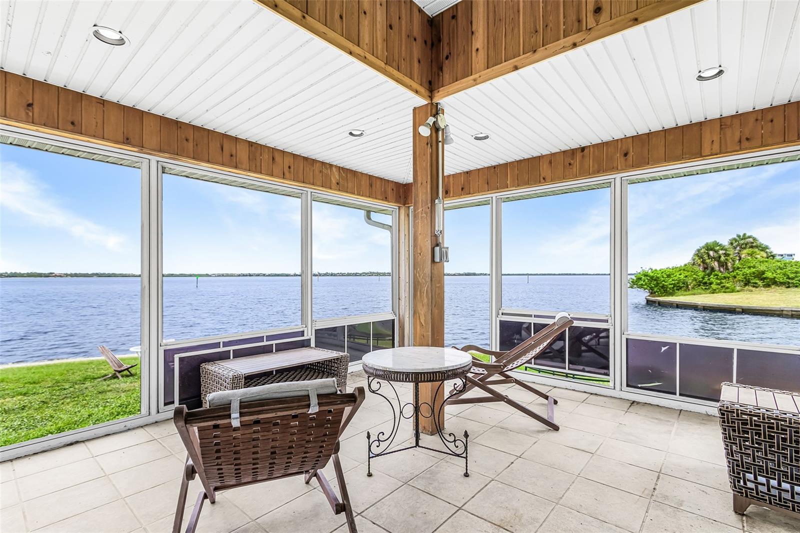 Main-floor deck overlooking the river