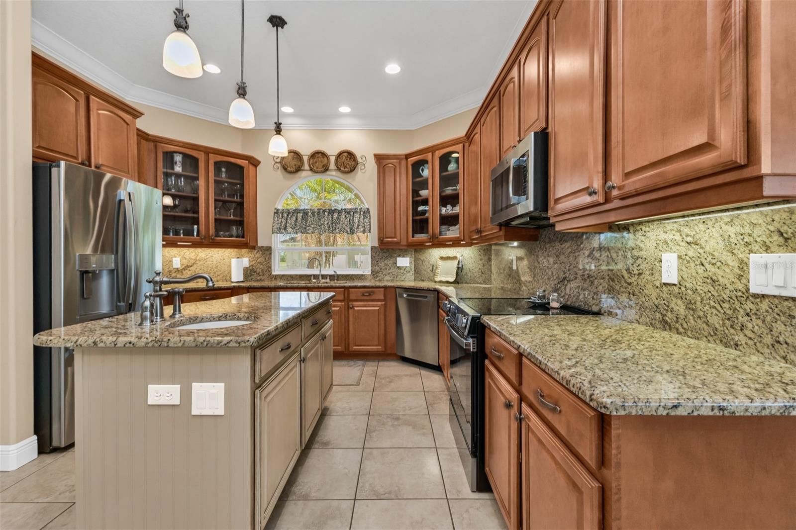 Spacious Kitchen