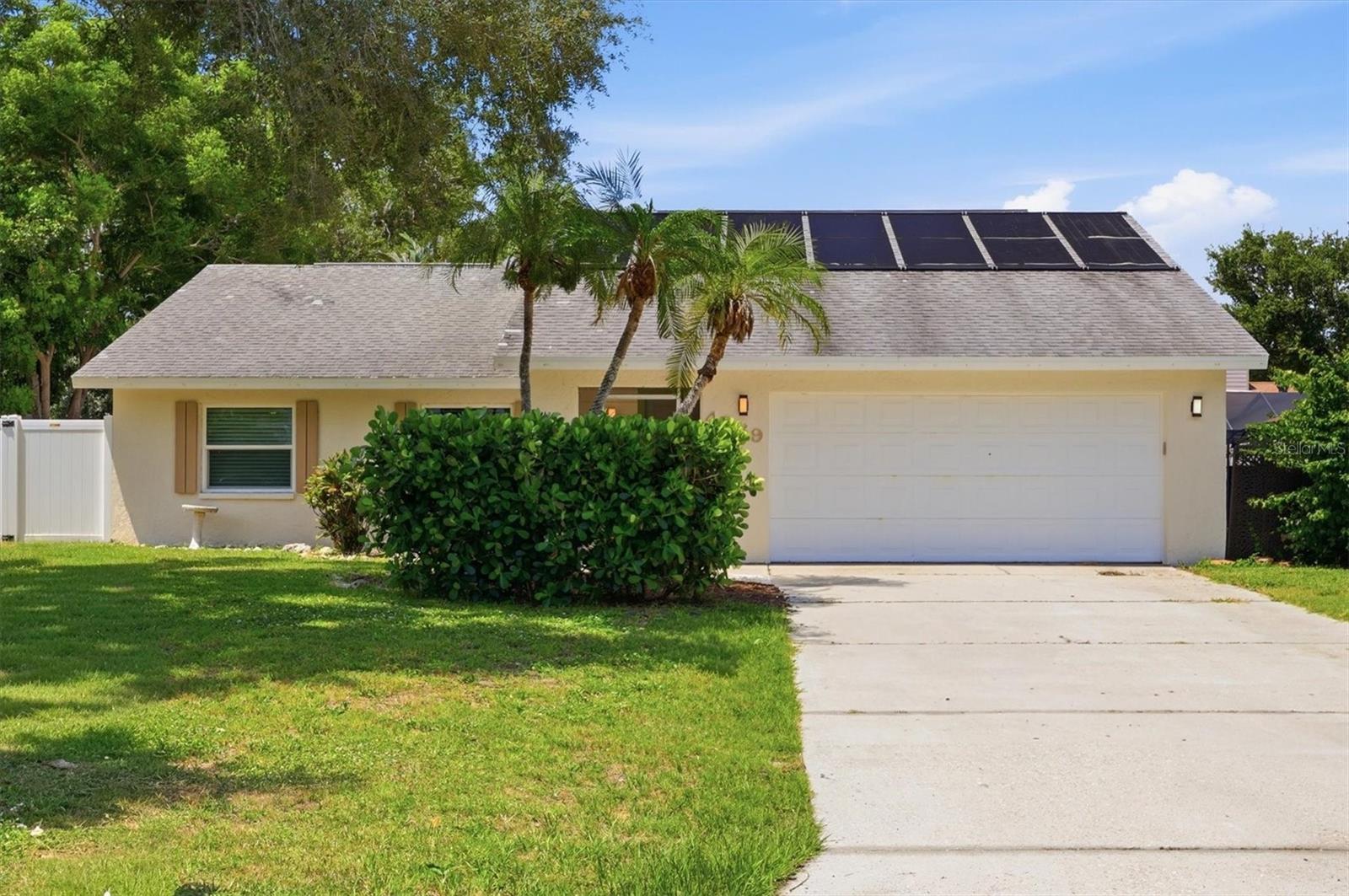 4089 King Richard Dr, Sarasota, FL 34232 — photo 3 of 32