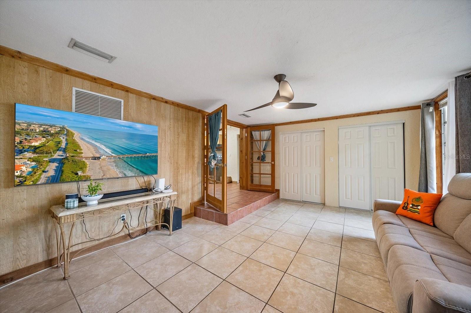4102 Royal Palm Ave, Sarasota, FL 34234 — photo 16 of 46