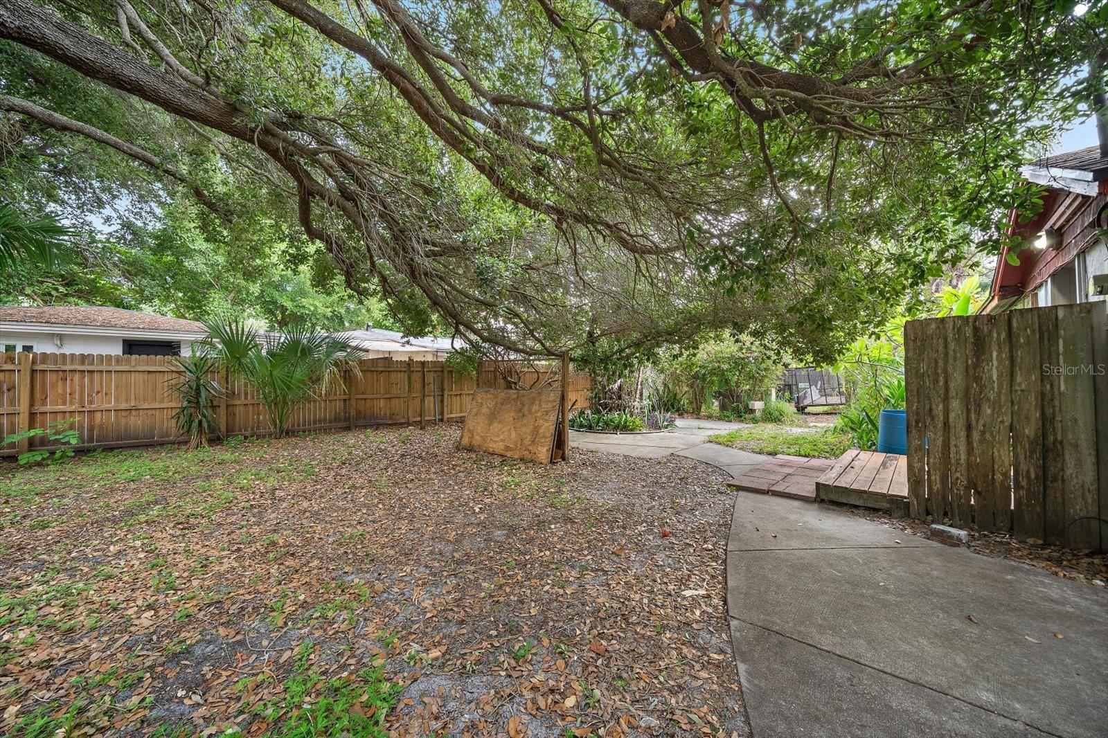 4102 Royal Palm Ave, Sarasota, FL 34234 — photo 31 of 46
