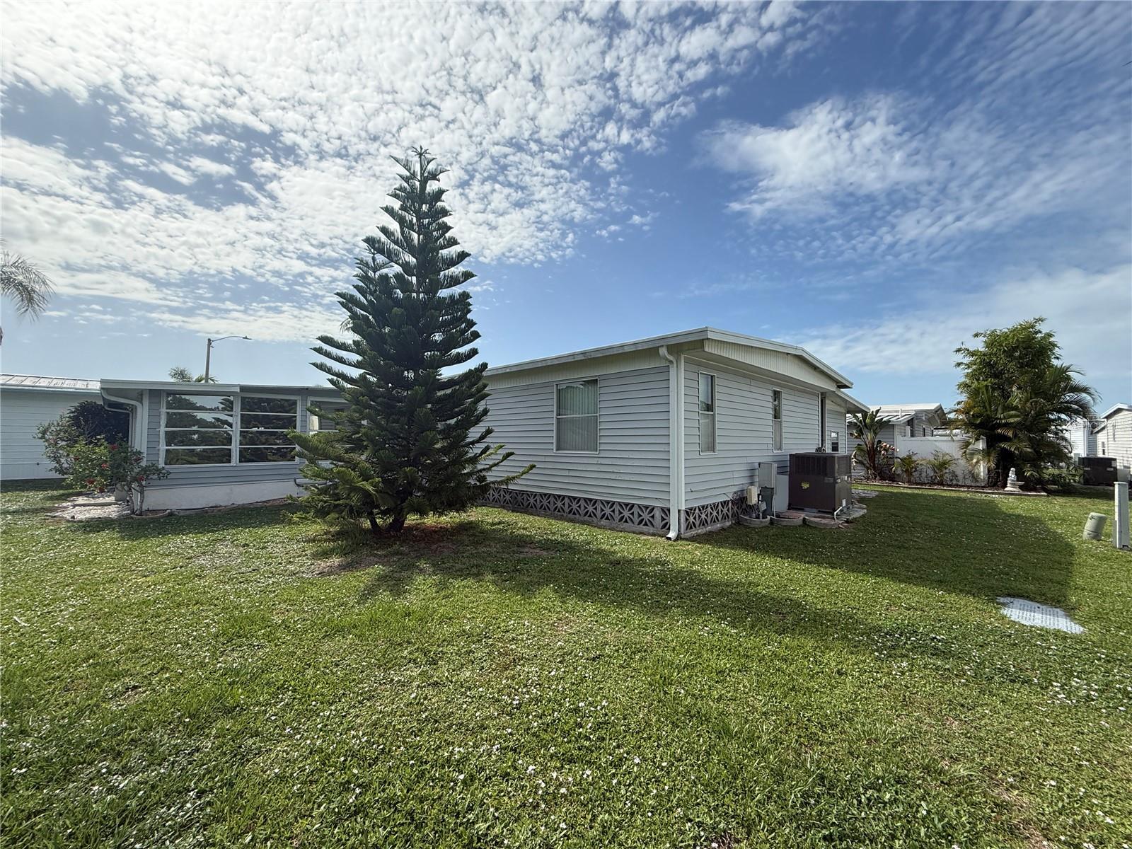 5640 Forsythia Rd, Venice, FL 34293 — photo 13 of 23