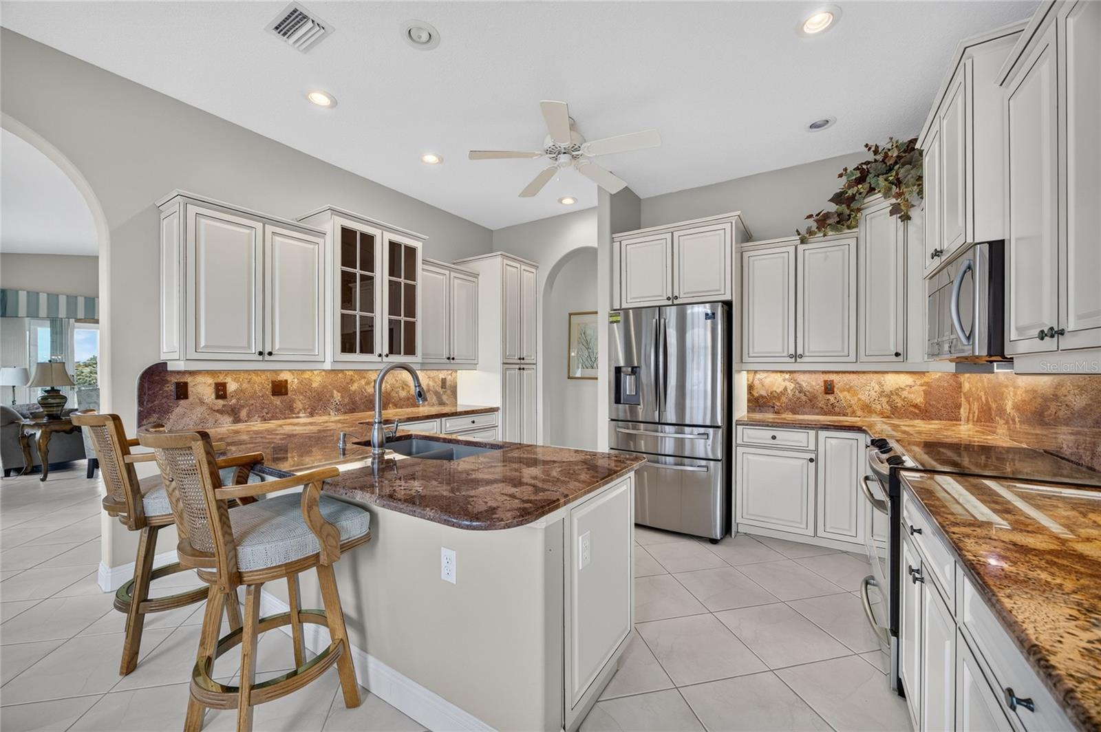 2590 Tarpon Cove Dr #821, Punta Gorda, FL 33950 — photo 12 of 53