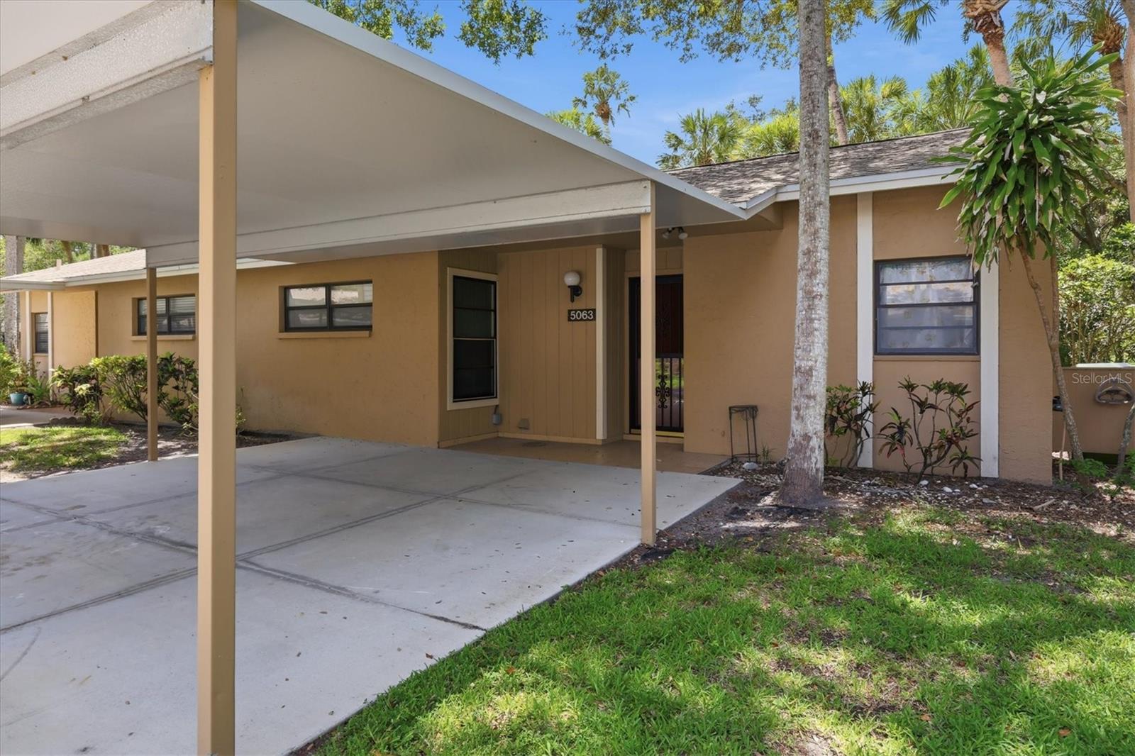 5063 Village Gardens Dr #9, Sarasota, FL 34234 — photo 4 of 40