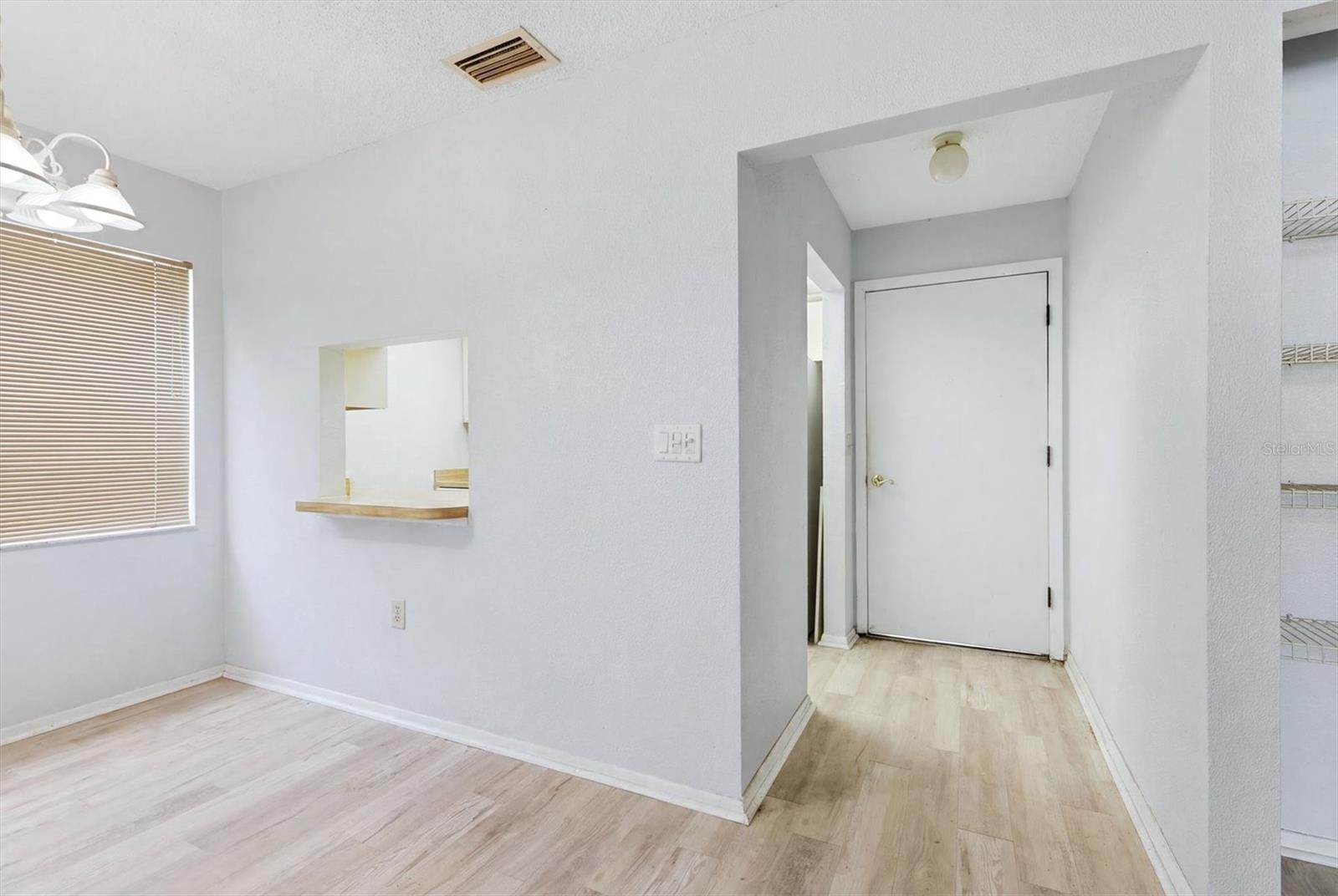5063 Village Gardens Dr #9, Sarasota, FL 34234 — photo 5 of 40