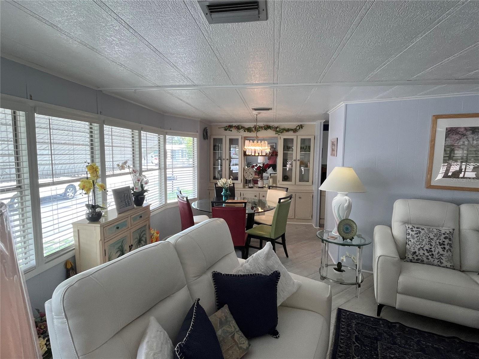 900 Jolanda Cir, Venice, FL 34285 — photo 11 of 46