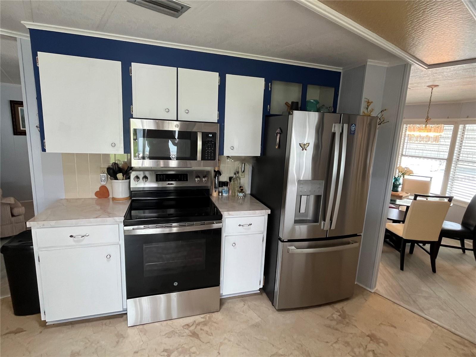 900 Jolanda Cir, Venice, FL 34285 — photo 18 of 46