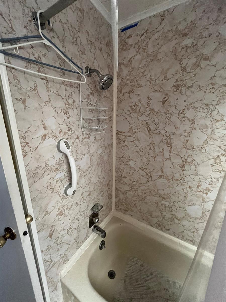 900 Jolanda Cir, Venice, FL 34285 — photo 34 of 46