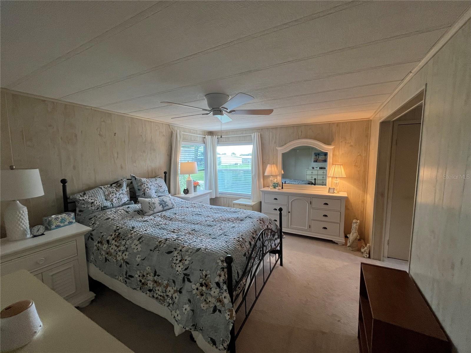 900 Jolanda Cir, Venice, FL 34285 — photo 35 of 46