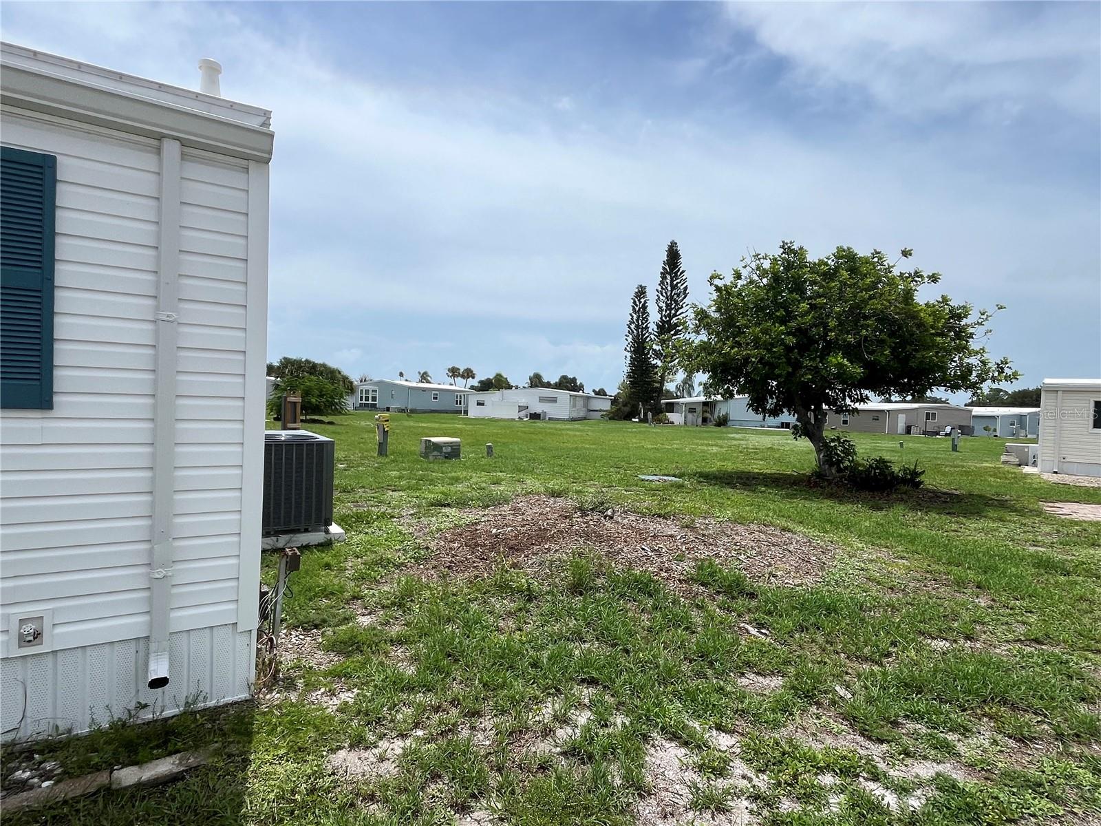 900 Jolanda Cir, Venice, FL 34285 — photo 5 of 46