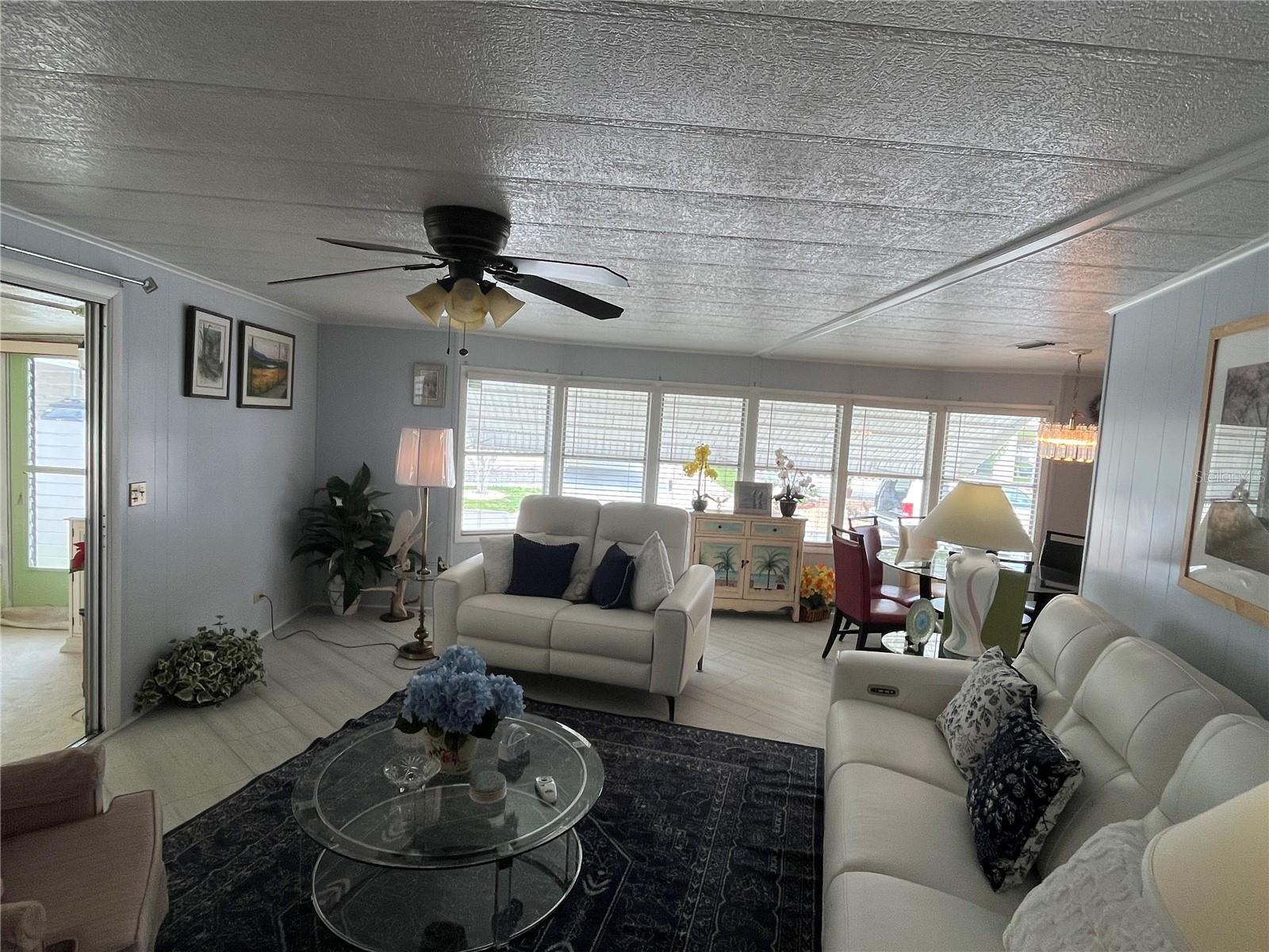 900 Jolanda Cir, Venice, FL 34285 — photo 7 of 46