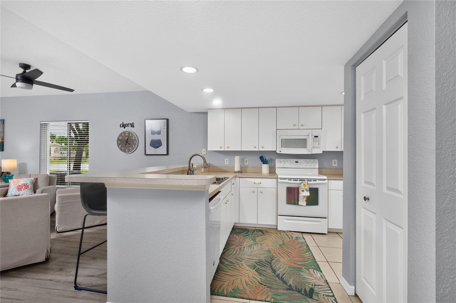 9500 Fiddlers Green Cir #101, Rotonda West, FL 33947 — photo 14 of 57