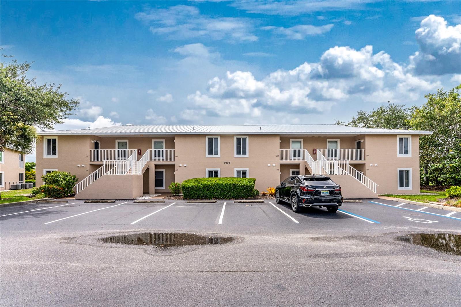 9500 Fiddlers Green Cir #101, Rotonda West, FL 33947 — photo 34 of 57