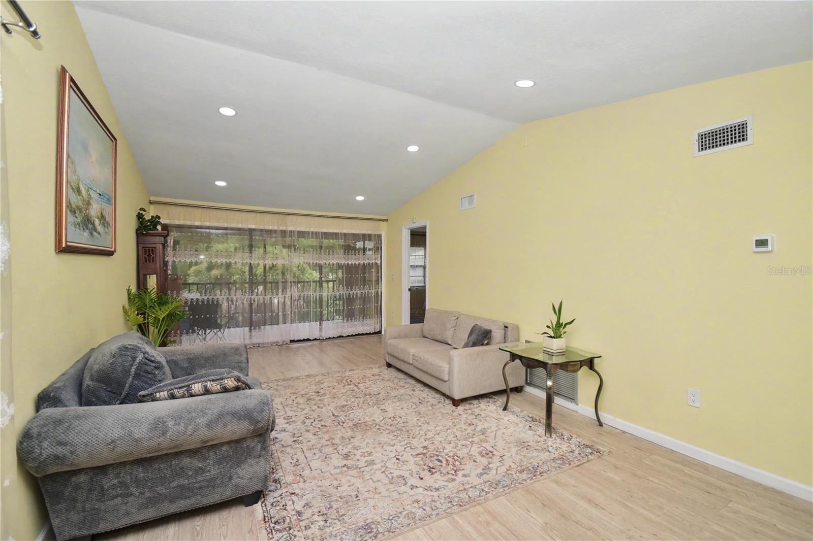5677 Summer Side Ln #31B, Sarasota, FL 34231 — photo 12 of 32