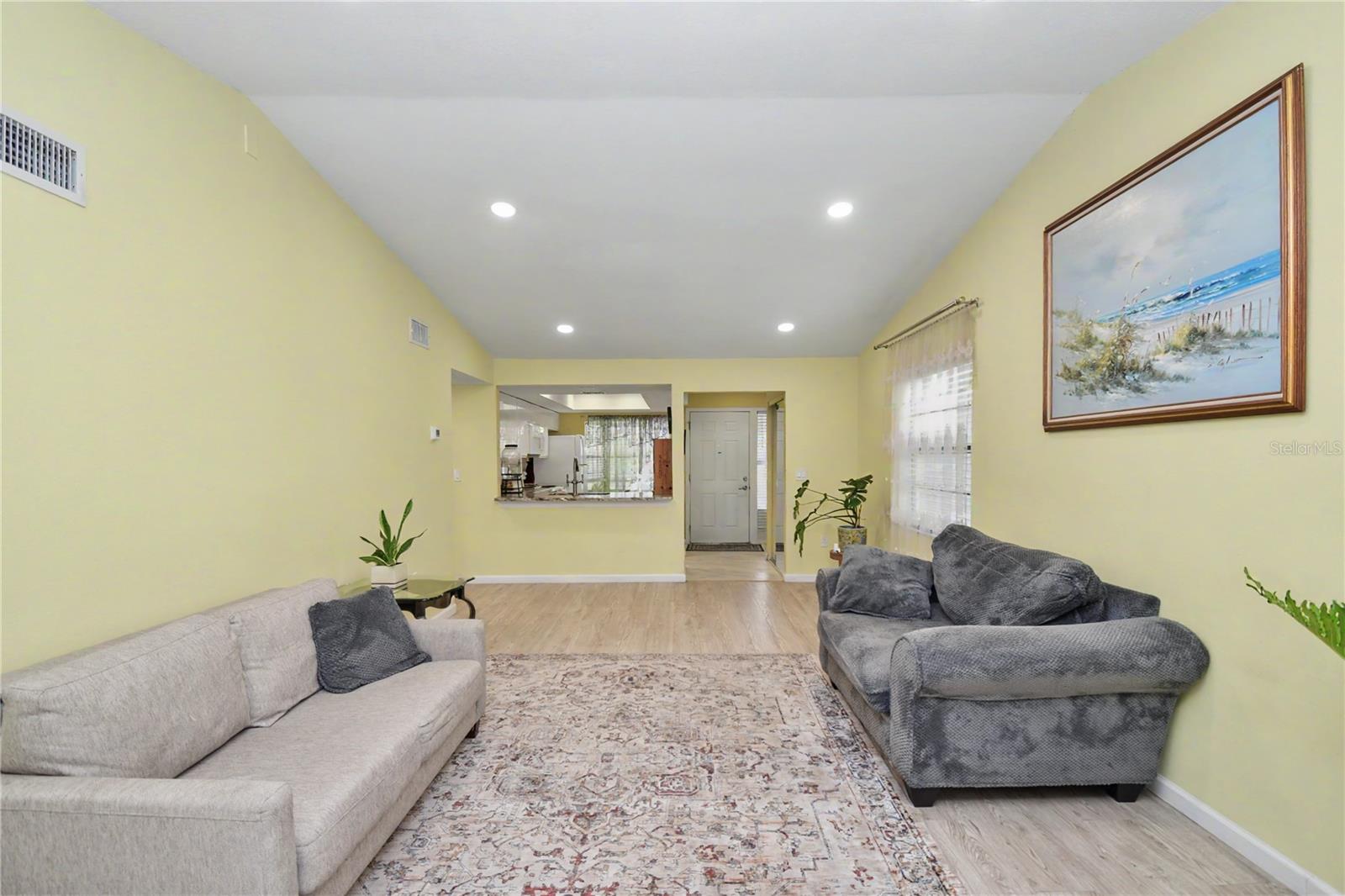 5677 Summer Side Ln #31B, Sarasota, FL 34231 — photo 13 of 32