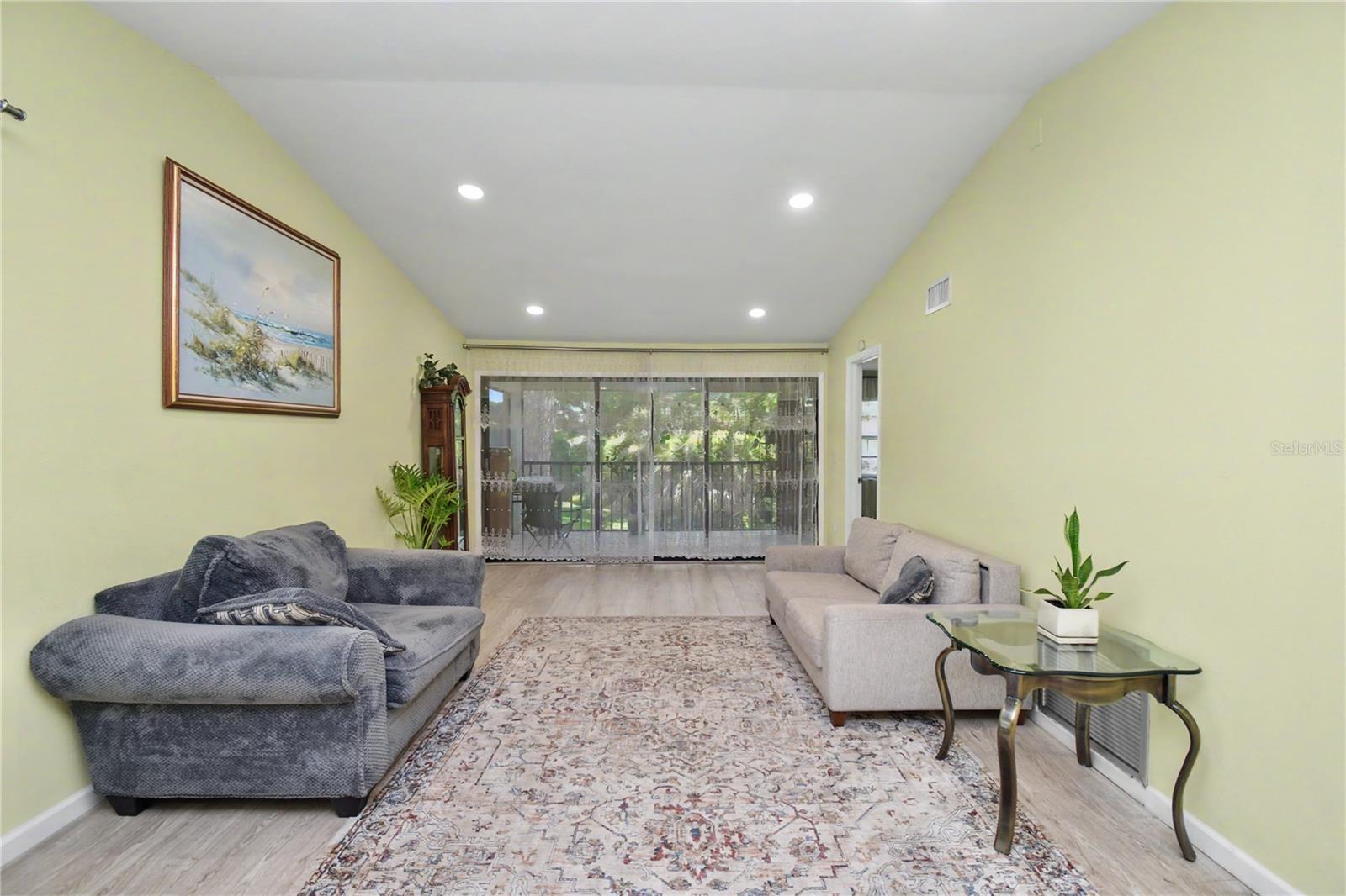 5677 Summer Side Ln #31B, Sarasota, FL 34231 — photo 10 of 32