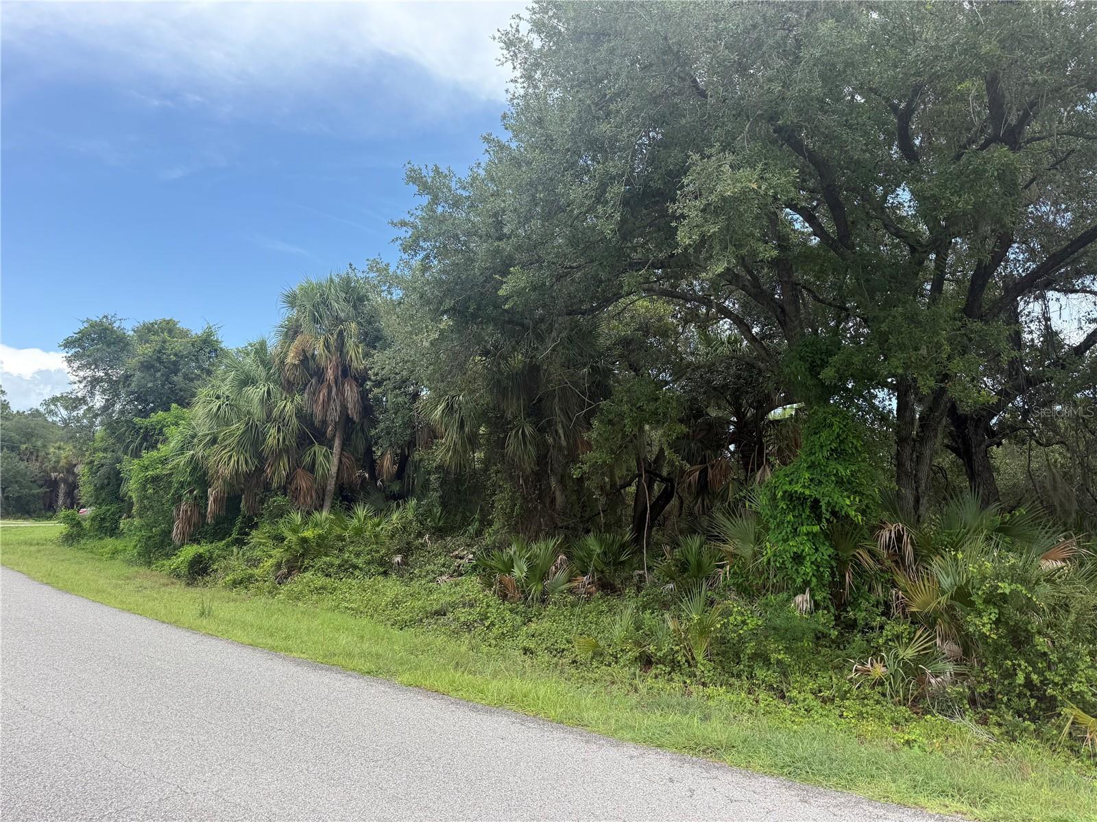 Pomona Ave, North Port, FL 34288 · MLS# N6145098 — photo 1 of 1