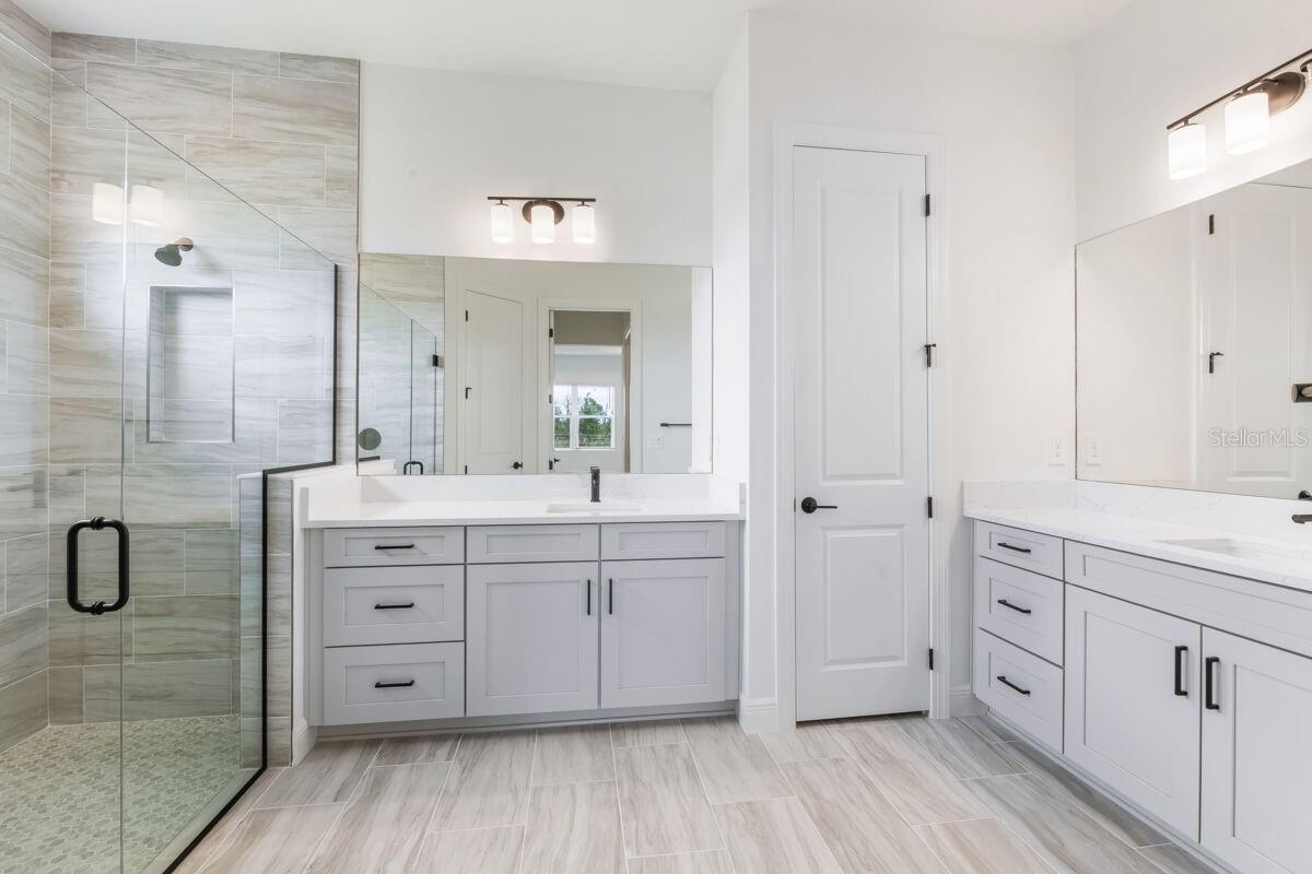 Owners Bath