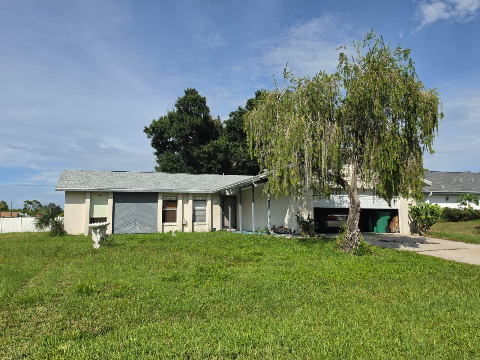 586 Altoona St NW, Port Charlotte, FL 33948 — photo 1 of 4