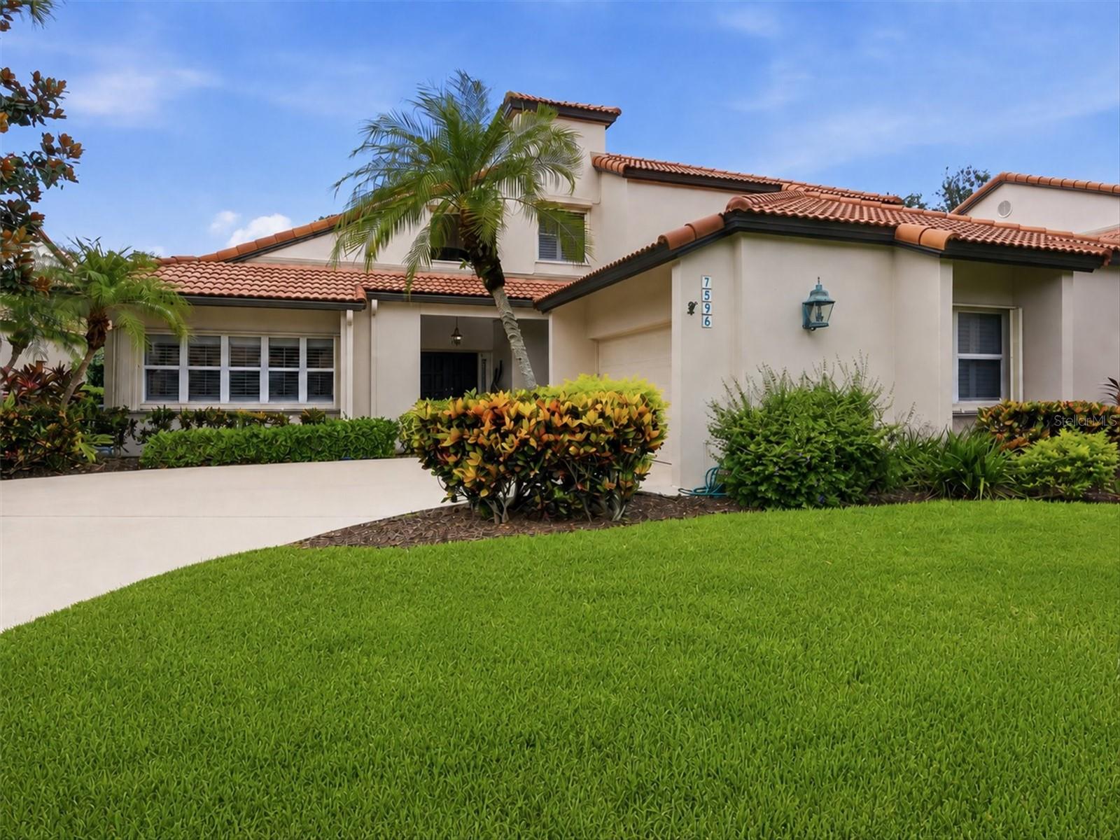 7596 Calle Facil, Sarasota, FL 34238 — photo 4 of 56