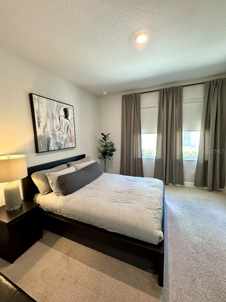 2317 Lindstrom St, Sarasota, FL 34237 — photo 4 of 38