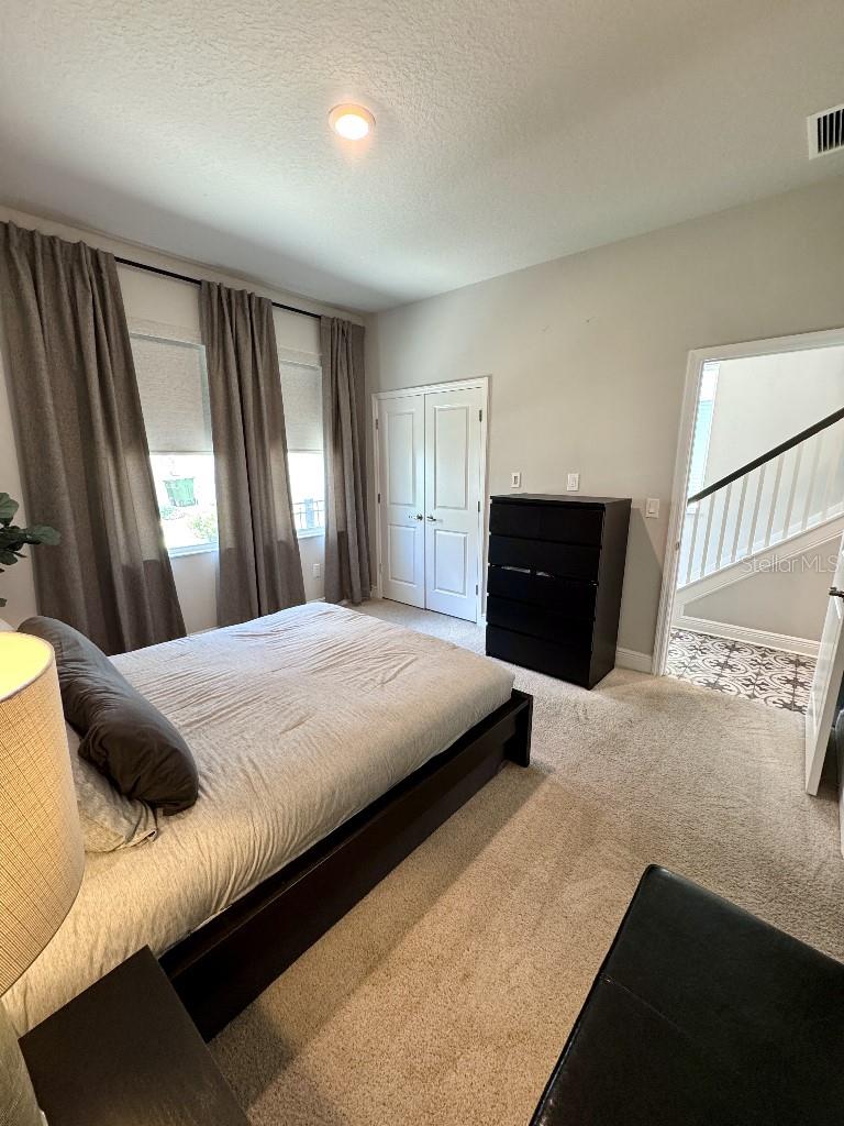 2317 Lindstrom St, Sarasota, FL 34237 — photo 5 of 38